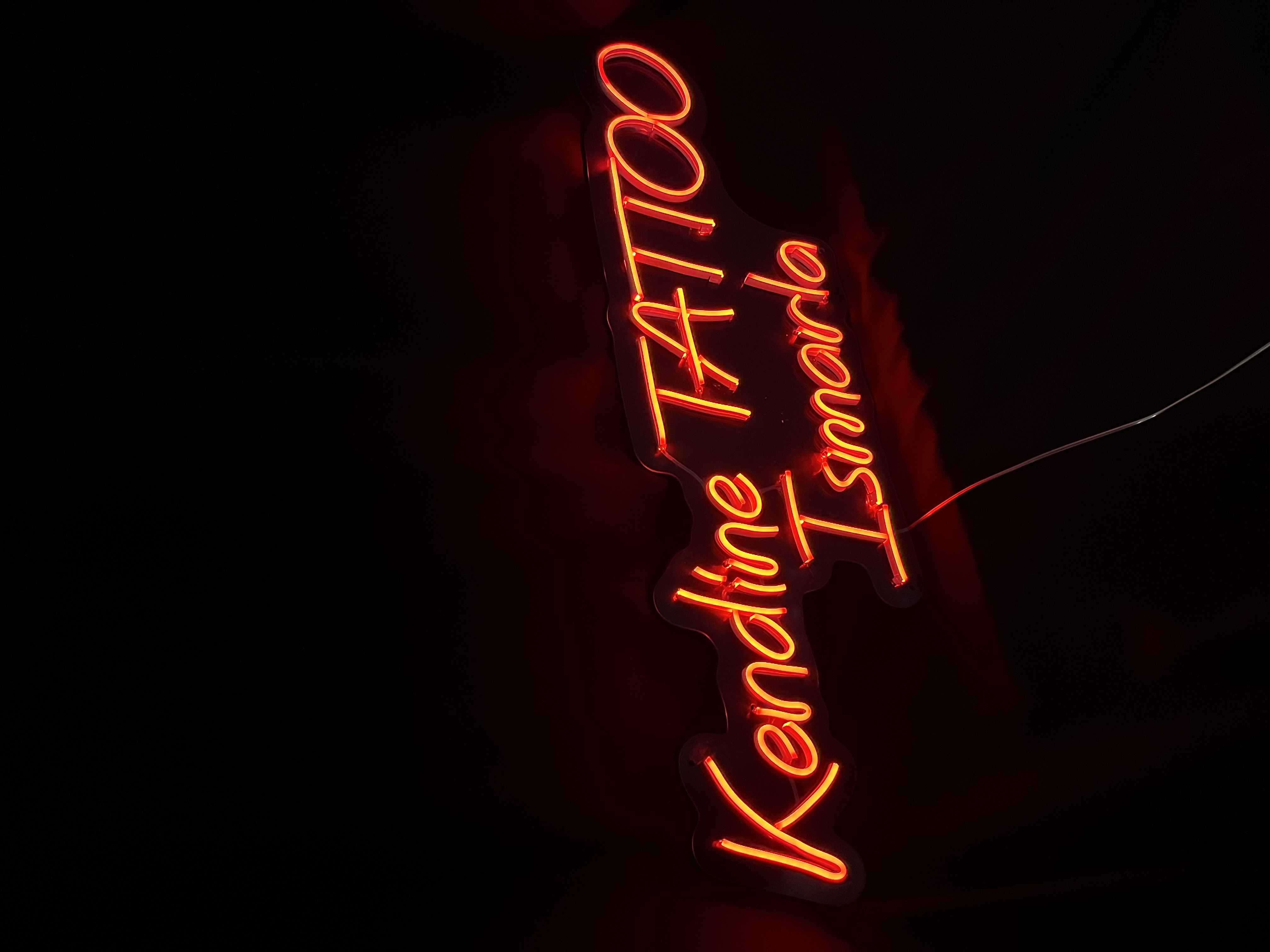 Kendine Tattoo Ismarla - Dekoratif Duvar Aydınlatması Neon Led Yazı Dövme Stüdyosu 80x24 cm