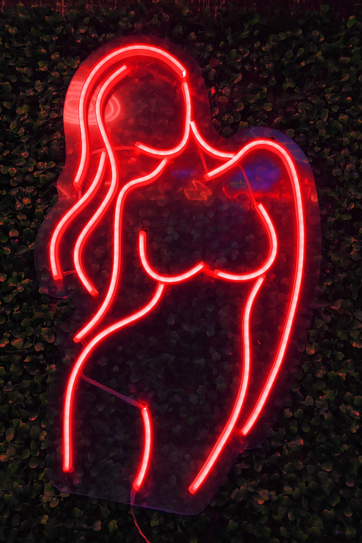 Işıklı Sexy Girl: Neon LED Tabela Duvar Dekorasyon Ürünü 