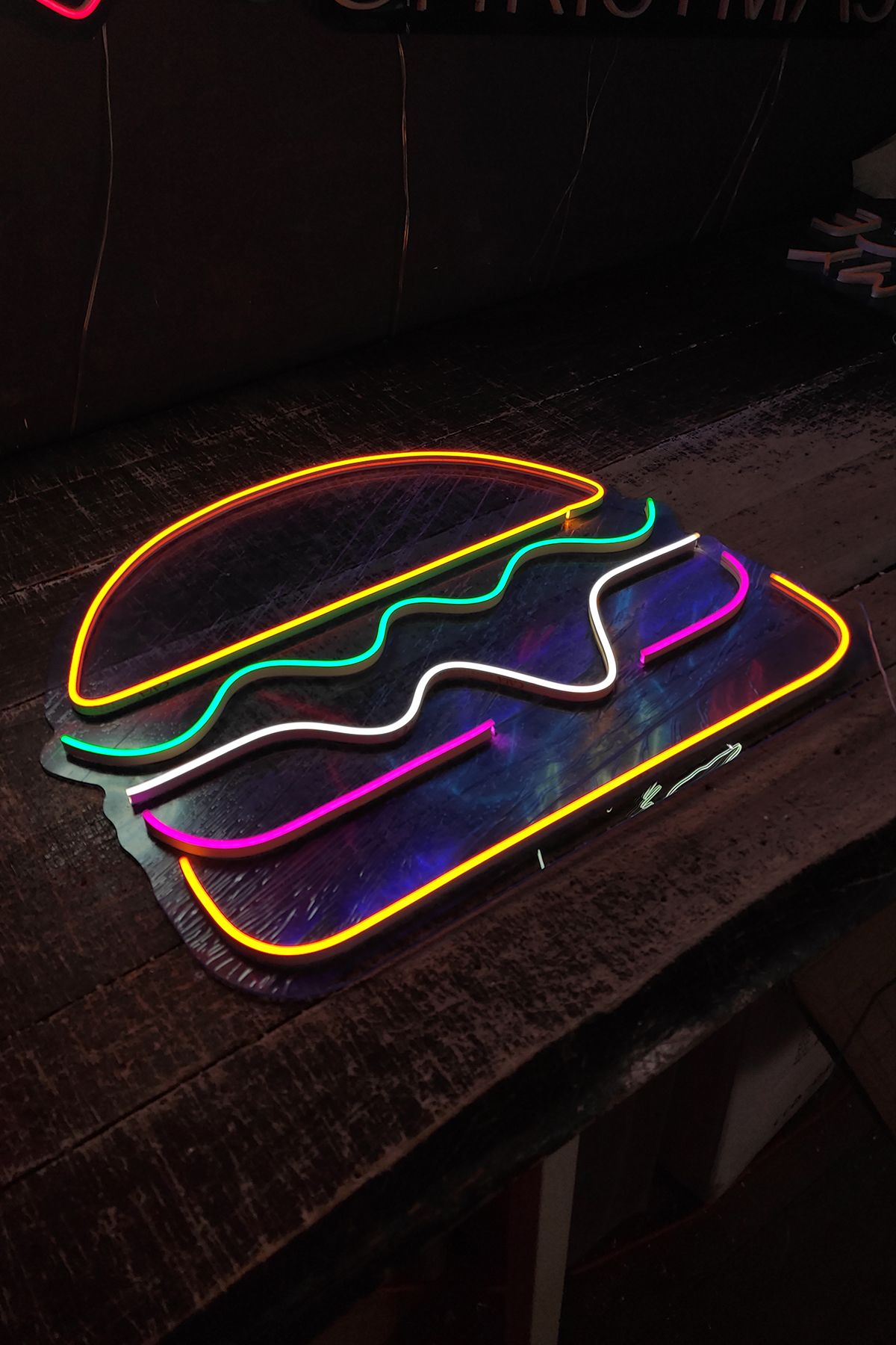 Işıklı Hamburger: Neon LED Tabela Duvar Dekorasyon Ürünü 