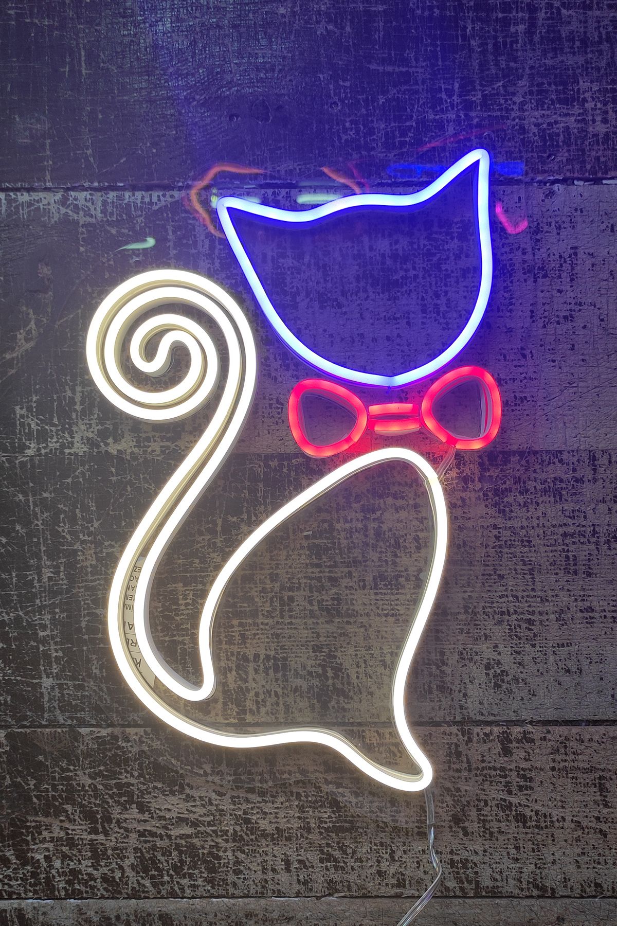 Işıklı Papyonlu Kedi: Neon LED Tabela Duvar Dekorasyon Ürünü 