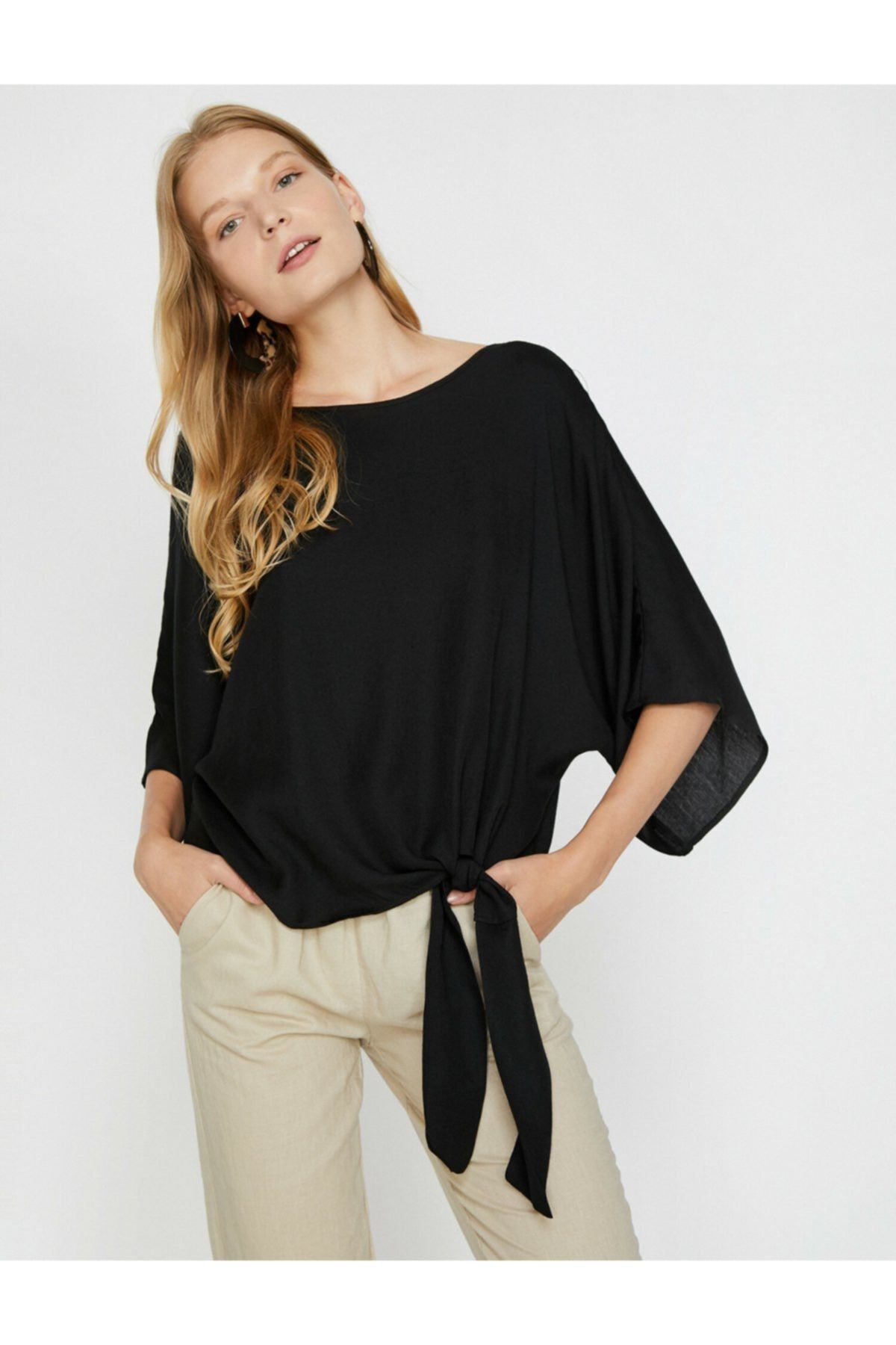 Koton Bluse Schwarz Regular Fit Fast ausverkauft