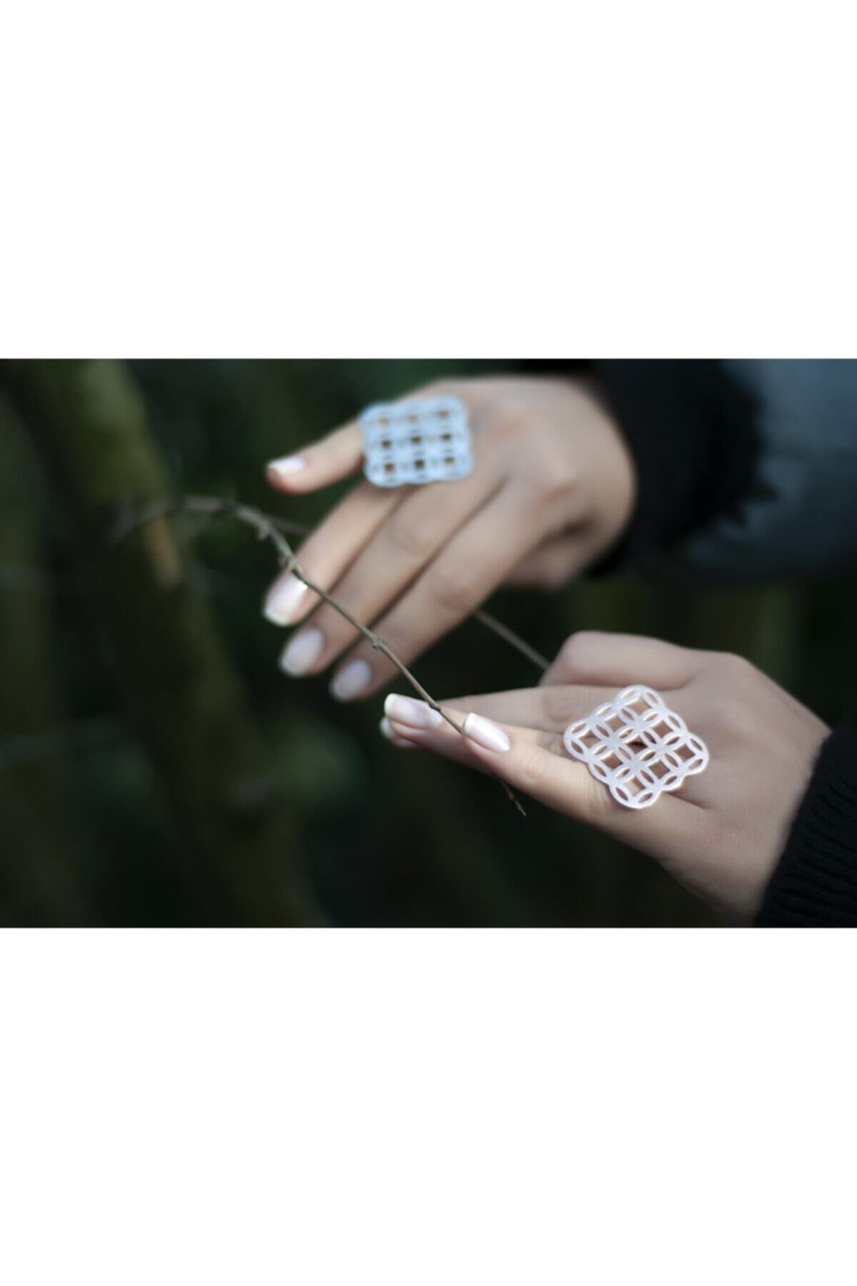 Https Www Trendyol Com Sevenyol Chevrolet Express Akordiyon Kriko Makasli 1 5 Ton Circirli P 51561386 Https Cdn Dsmcdn Com Ty15 Product Media Images 20201008 9 14090898 91436598 1 1 Org Zoom Jpg Chevrolet Express Akordiyon Kriko Makasli 1