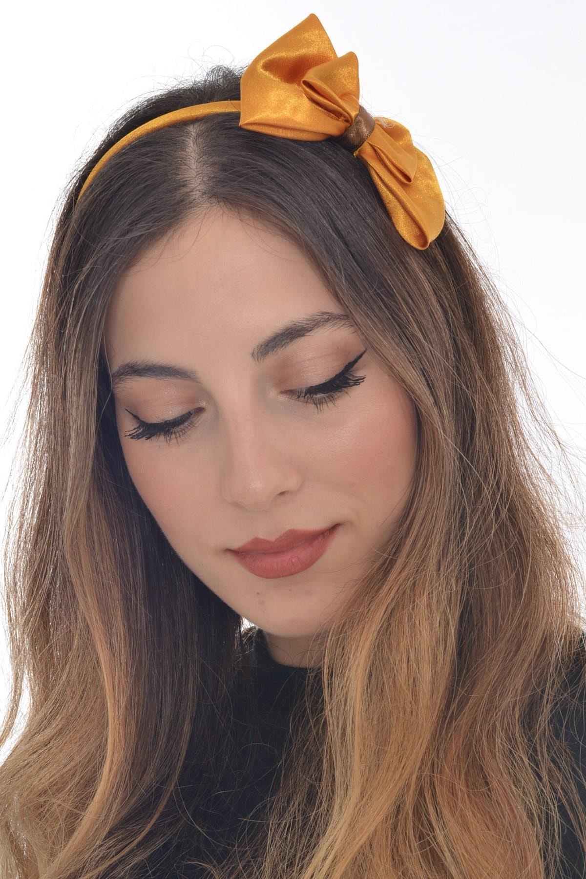 Hahai Women's Melon Color Double Bowtie Crown