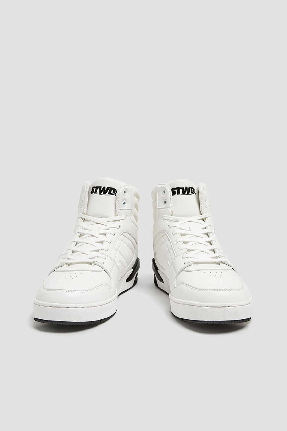 Pull Bear Erkek Beyaz Yuksek Bilekli Stwd Spor Ayakkabi 12100640 Trendyol