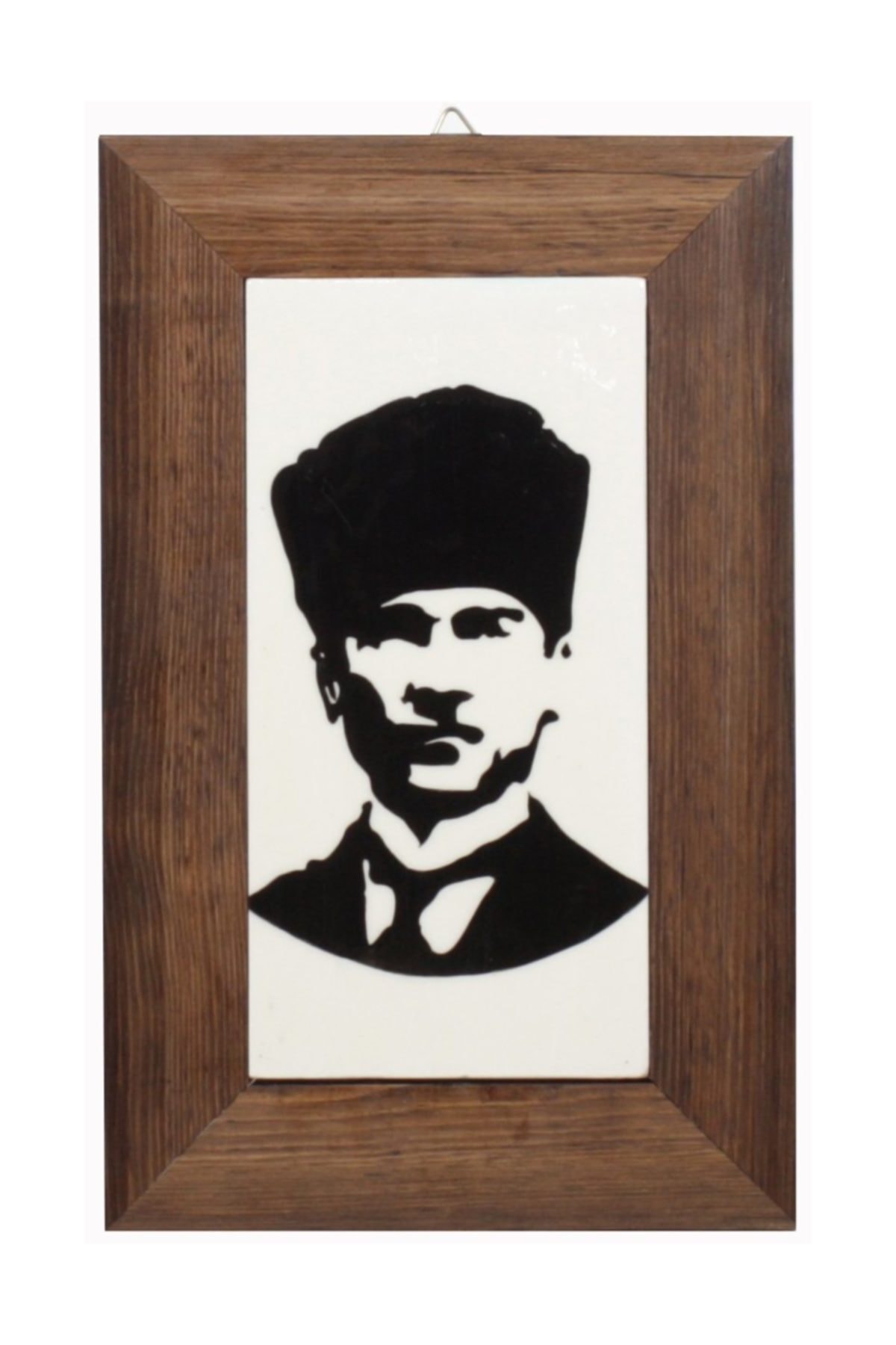 Ahşap Çerçeve Kalpaklı Atatürk Sureti Çini Tablo