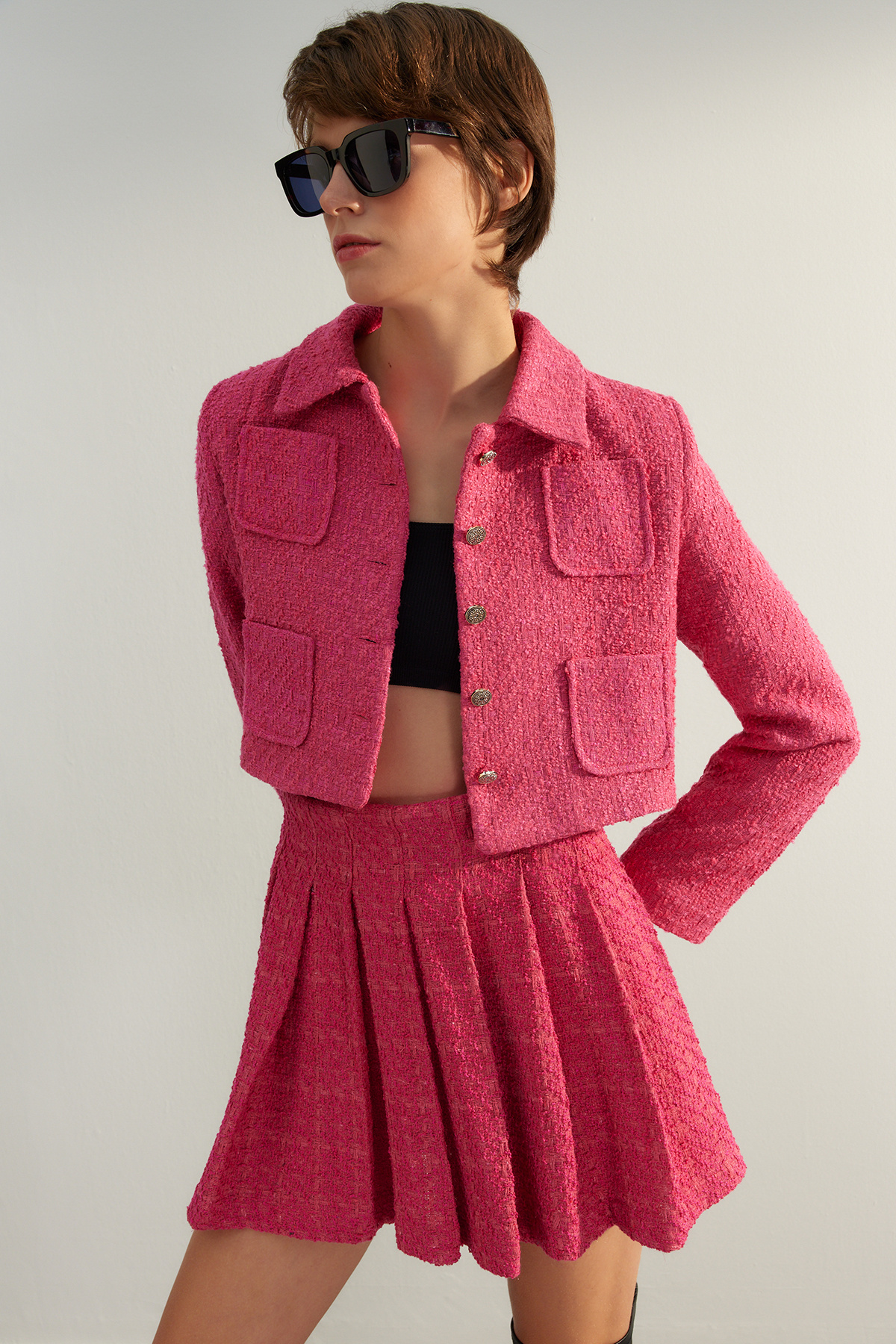 Trendyol Collection-Jachetă țesătă crop fucsia - Ediție limitată TWOAW24CE00121 2