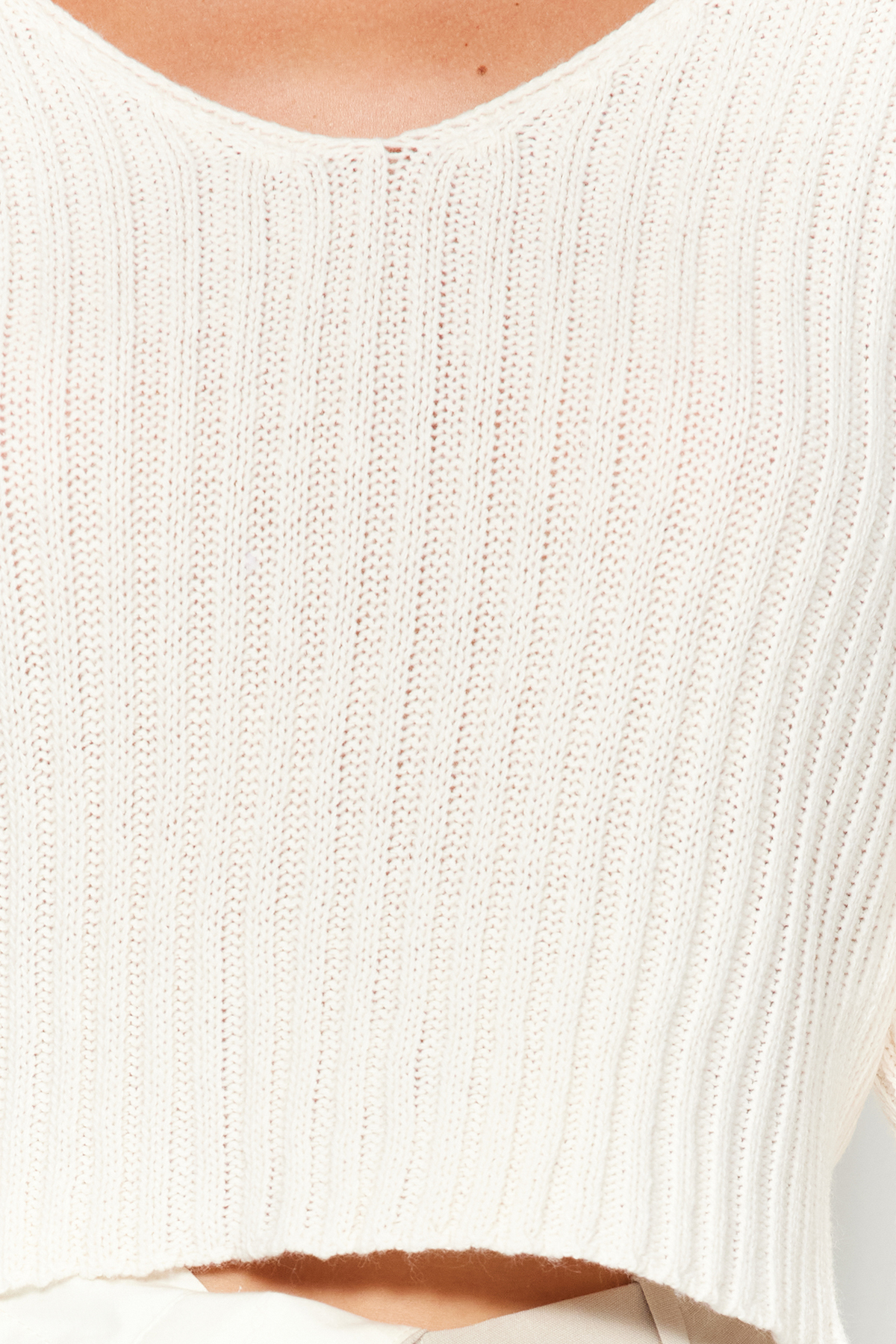 Trendyolmilla  Ekru Crop Basic V Yaka Triko Kazak TWOAW24KZ01214 - Görsel 5