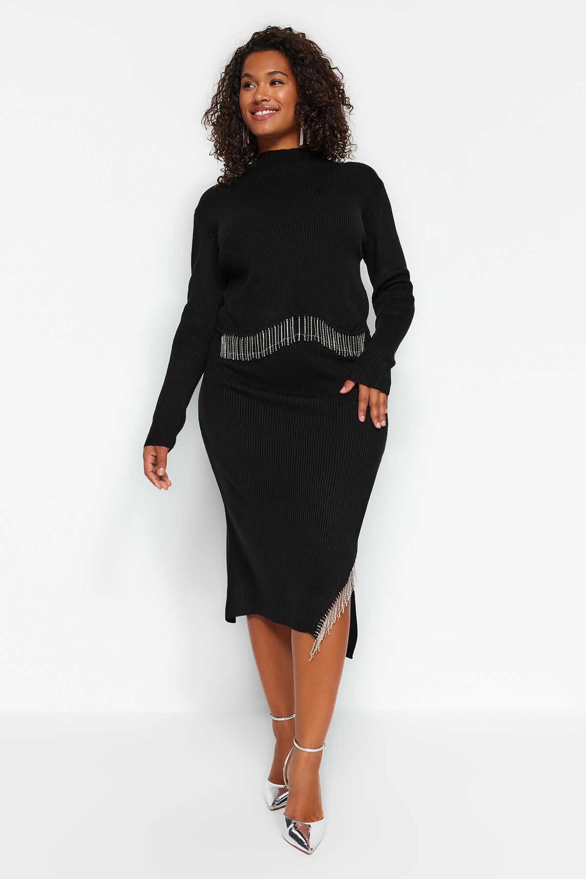 Buy Trendyol Plus Size Black Knitted Fleece Leggings in Black 2024
