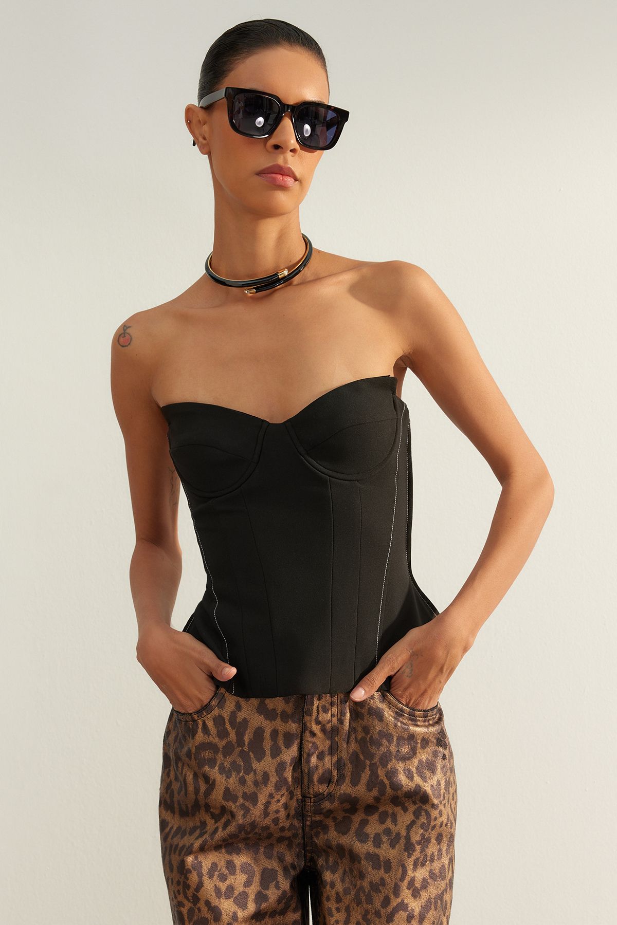 Trendyol Collection Black Form-fitting Corset Detailed Bustier  TPRAW24BS00006 - Trendyol