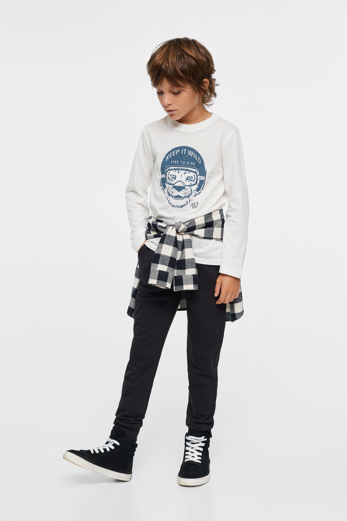 Trend t shirt shop off white clearance