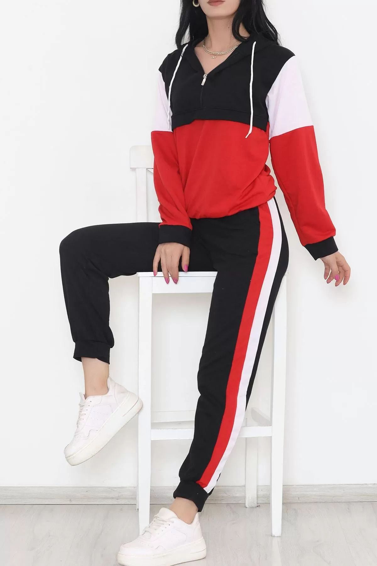 VEL ZADE Sweatsuit set Red Comfort Trendyol