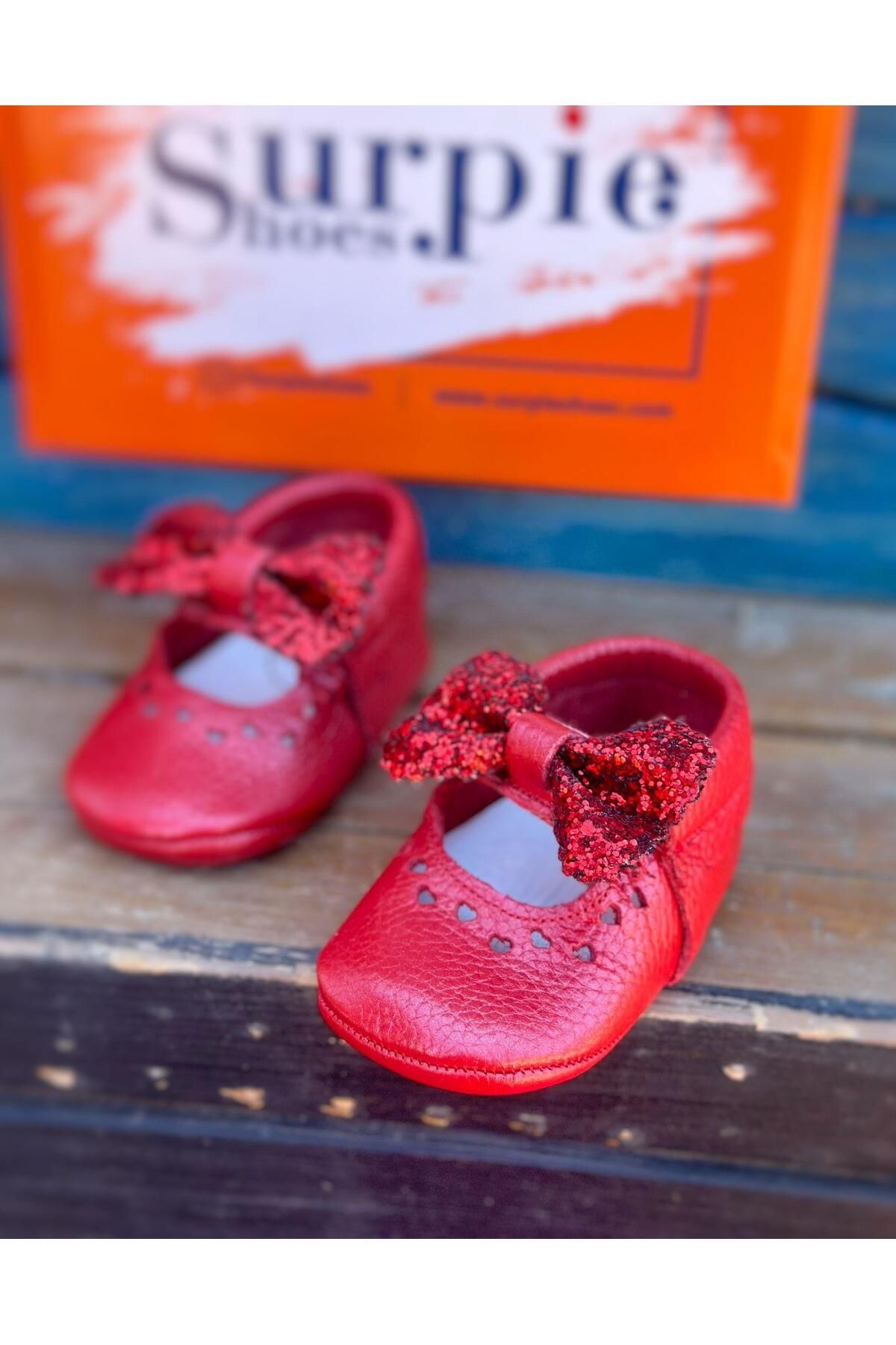 Red baby best sale shoes size 3