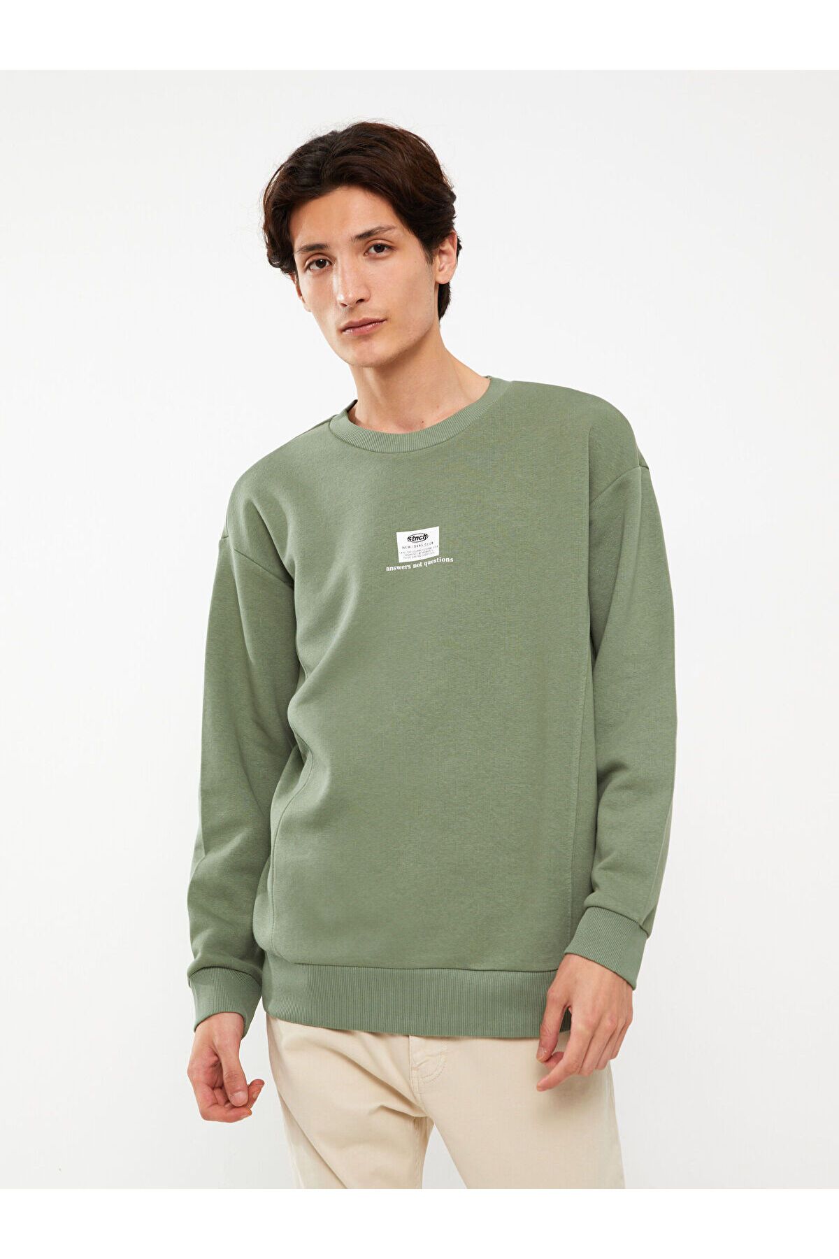 LC Waikiki LCW Casual Crew Neck Long Sleeve Printed Men s Sweatshirt