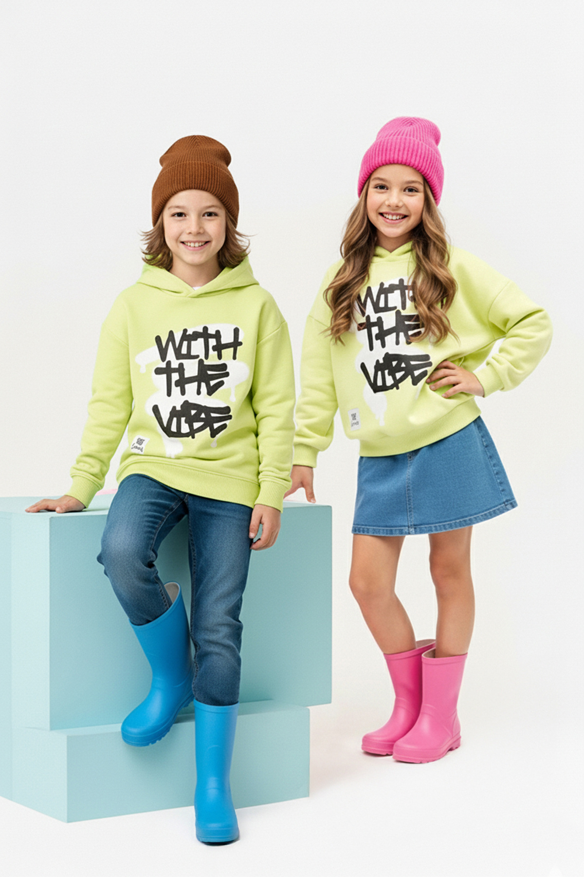 Trendyolmilla Kids Sarı Pamuklu Baskılı Kapüşonlu Oversize Örme Kalın/İçi Polarlı Unisex Sweatshirt TKDAW26SW00045