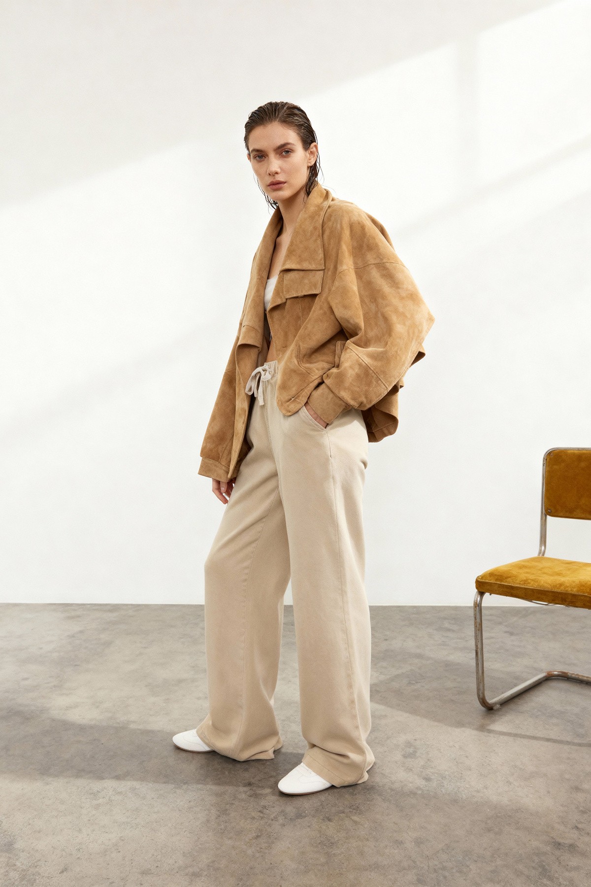 Trendyolmilla  Bej More Sustainable %100 Tencel™ Beli Lastikli Yüksek Bel Jeans TWOSS24JE00203 - Görsel 2