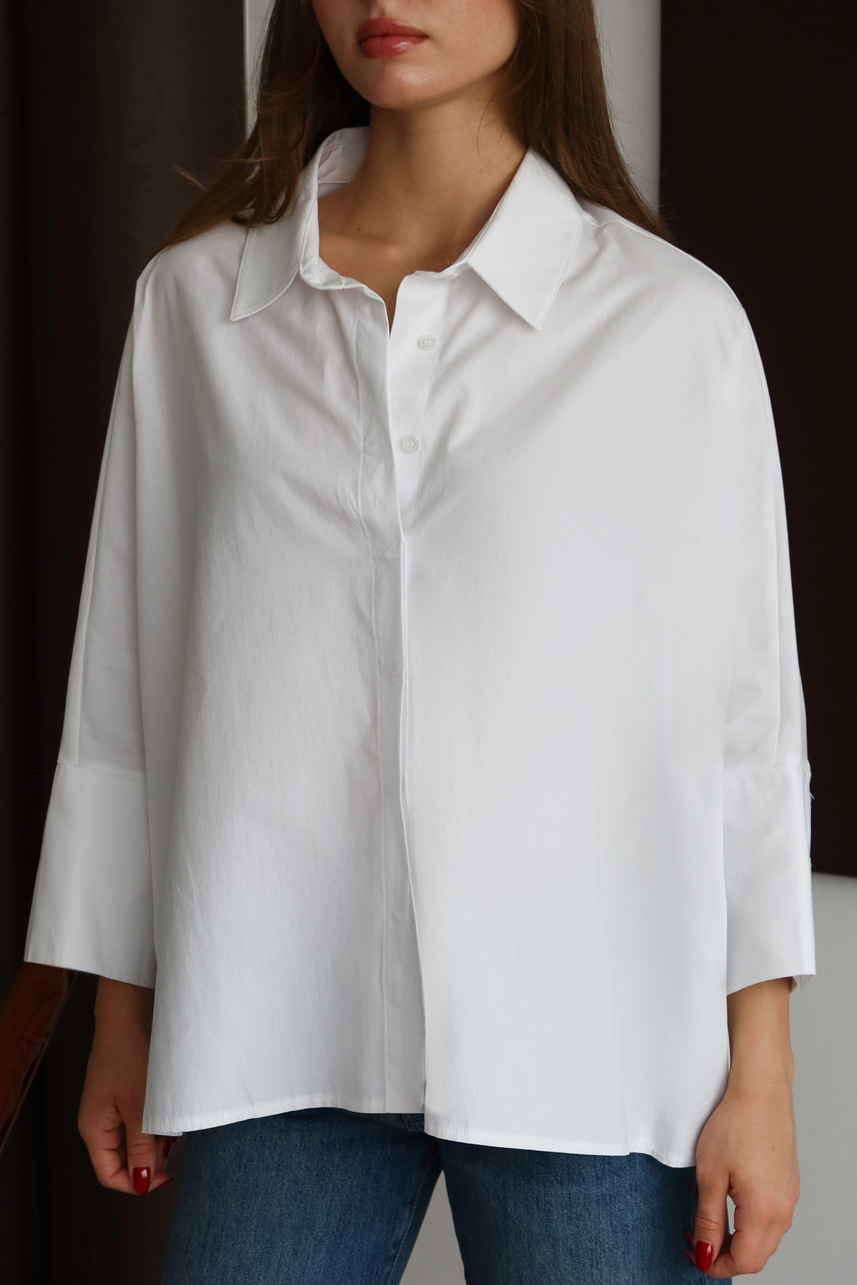 Trendyolmilla  Beyaz Geniş Manşetli Oversize Dokuma Gömlek TWOAW26GO00130 - Görsel 2