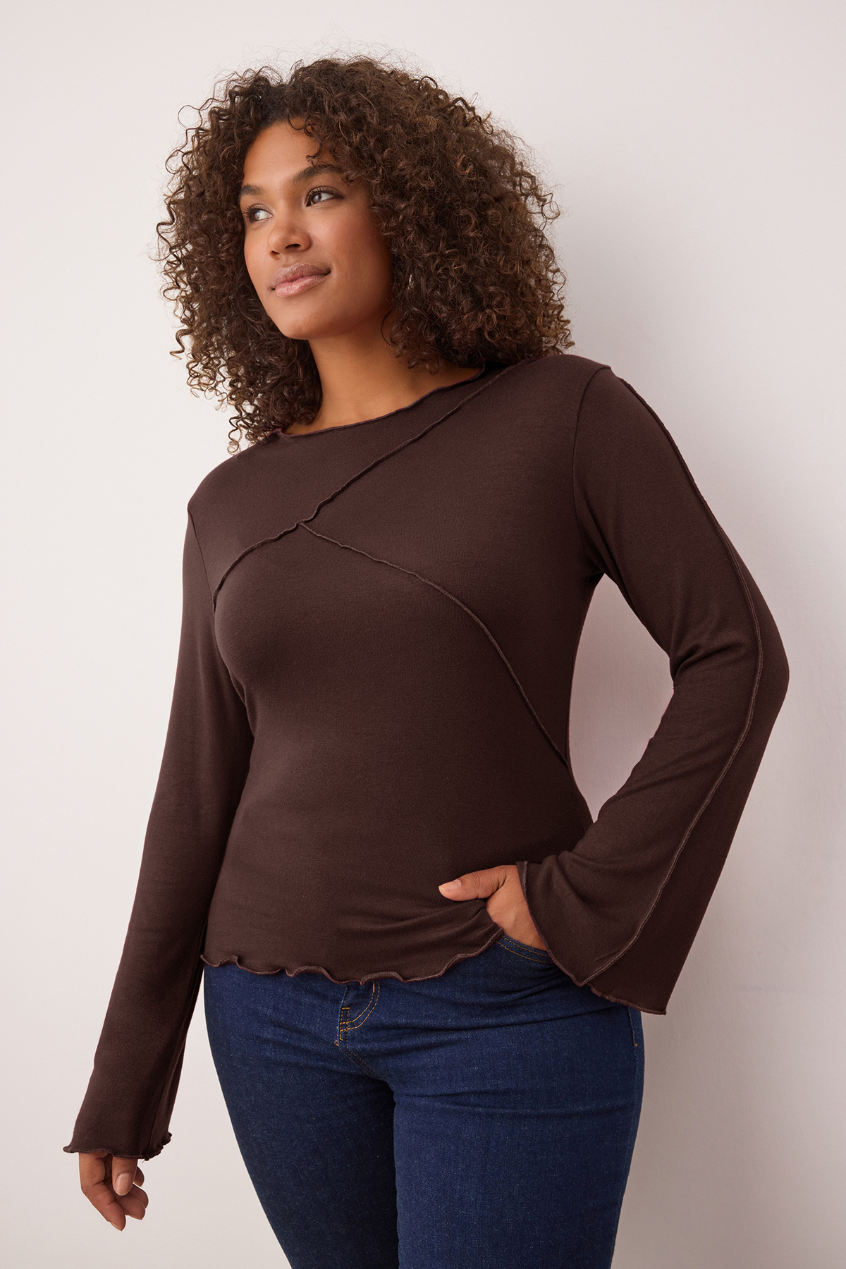 Trendyol Curve Brązowa bluzka z wiskozu/miękkiej tkaniny z detalami w postaci...