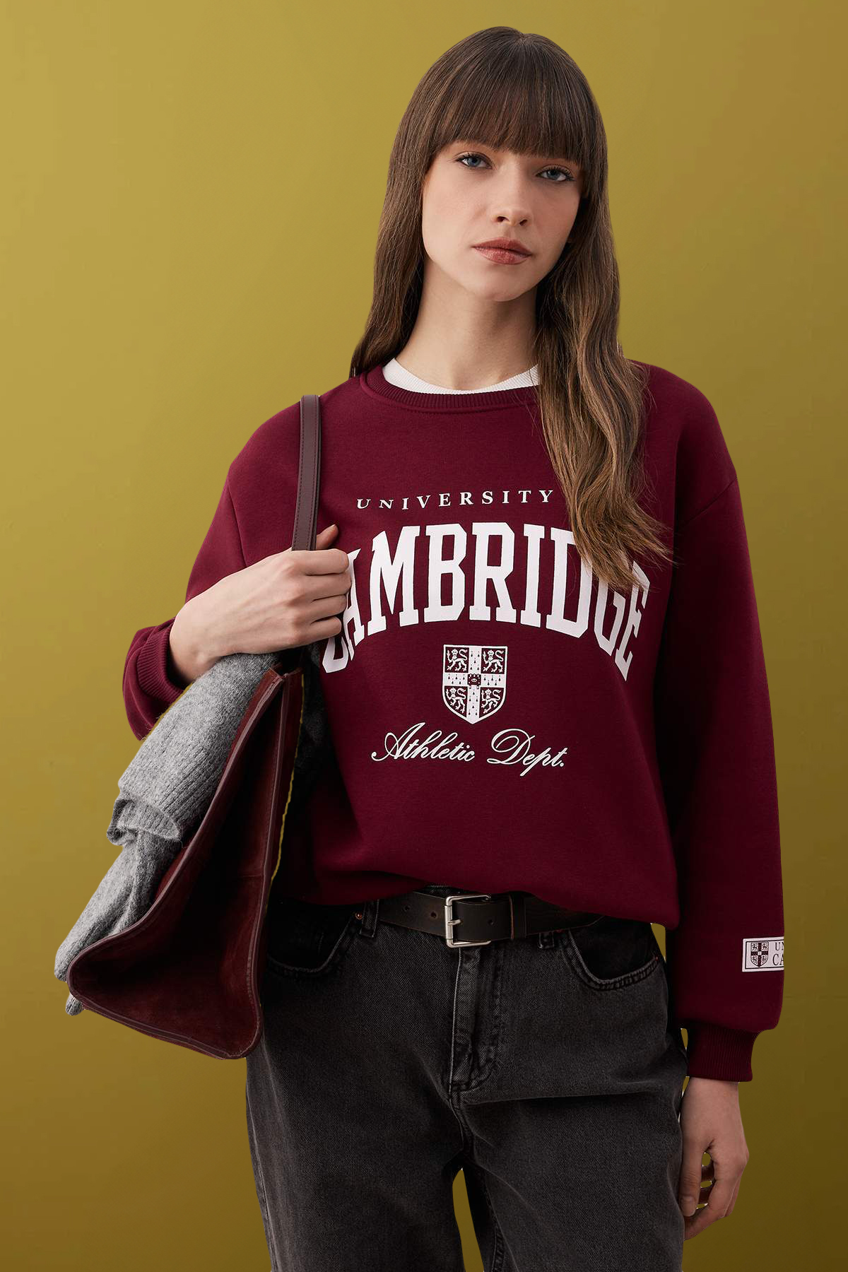 Trendyolmilla  Bordo Slogan Baskılı Bisiklet Yaka Relaxed Örme Sweatshirt TWOAW26SW00220