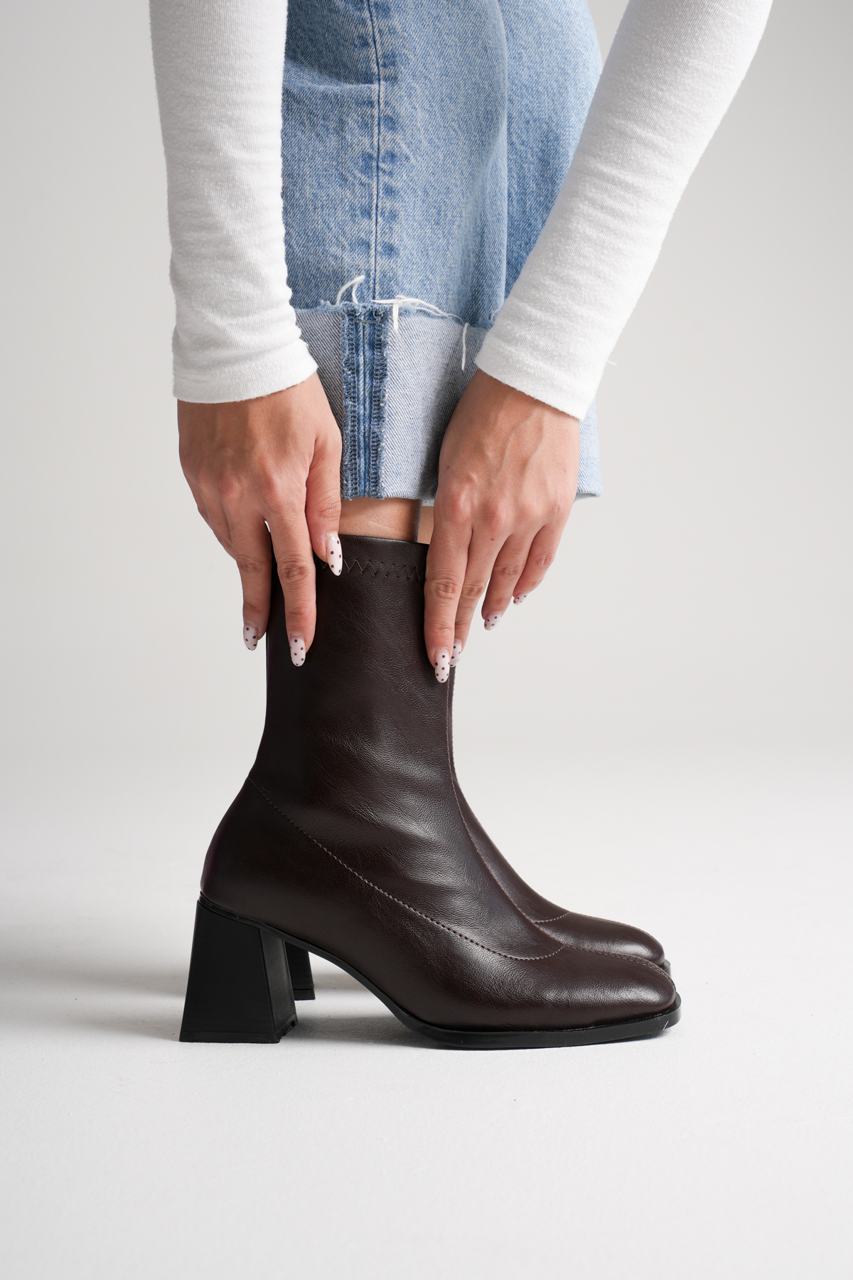 İncimoda Kadın acikahve Küt Burun Topuklu Bot