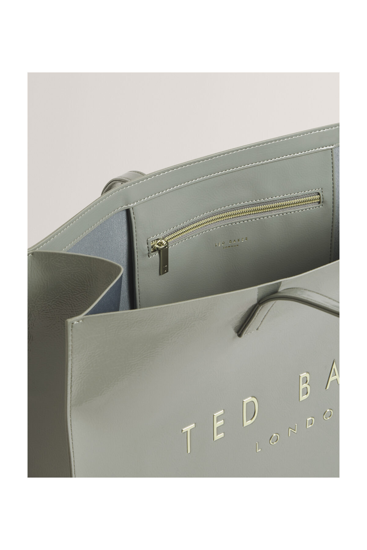 Ted Baker Extra velká taška s texturou krepové látky
