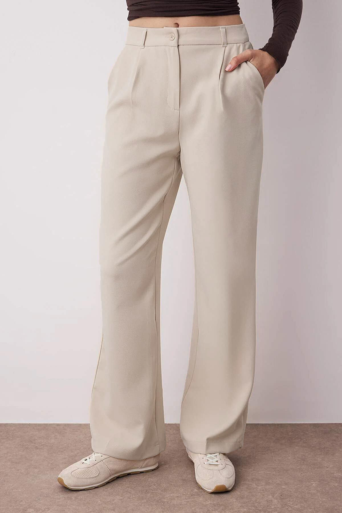 Trendyol Collection Plisované látkové kalhoty s širokým pasem - Twoaw21Pl0076