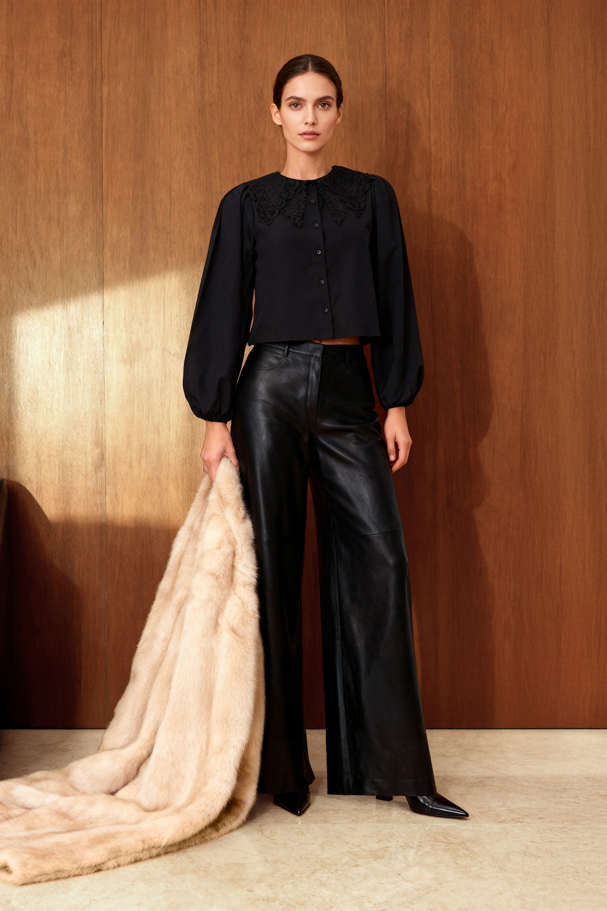 Trendyolmilla  Siyah Boho Güpür Yaka Detaylı Hafif Crop Gömlek TWOAW26GO00071 - Görsel 2