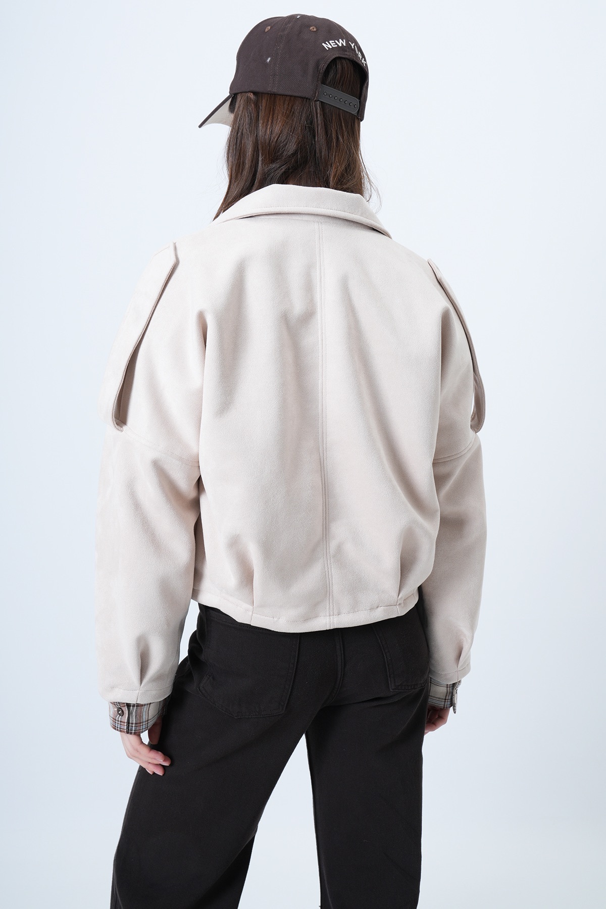 Trend Alaçatı Stili  Kadın Taş Omuz Apoletli İçi Astarlı Suni Süet Bomber Ceket Alc-X14526 - Görsel 8