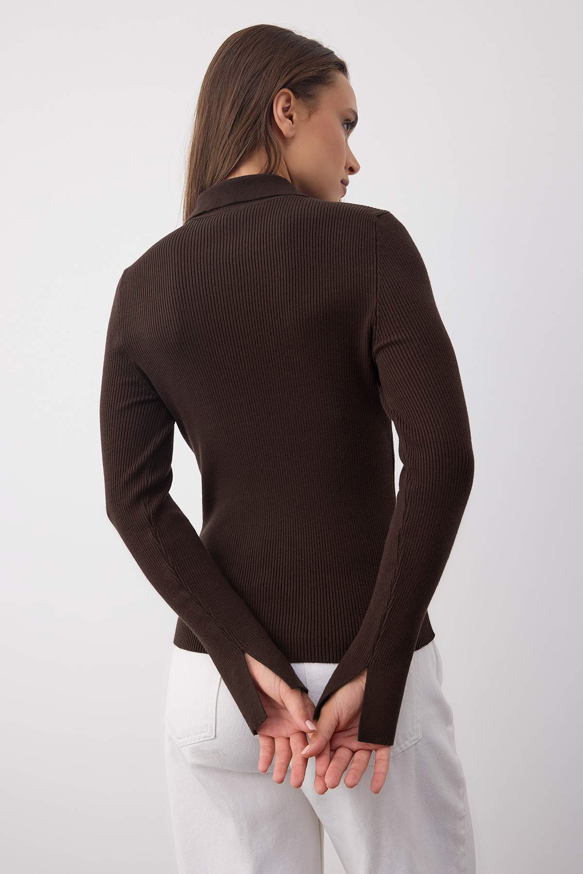 Trendyolmilla  Wardrobe Essentials Kahverengi Premium İplik Polo Yaka Triko Hırka | TWOAW26HI00225 - Görsel 4