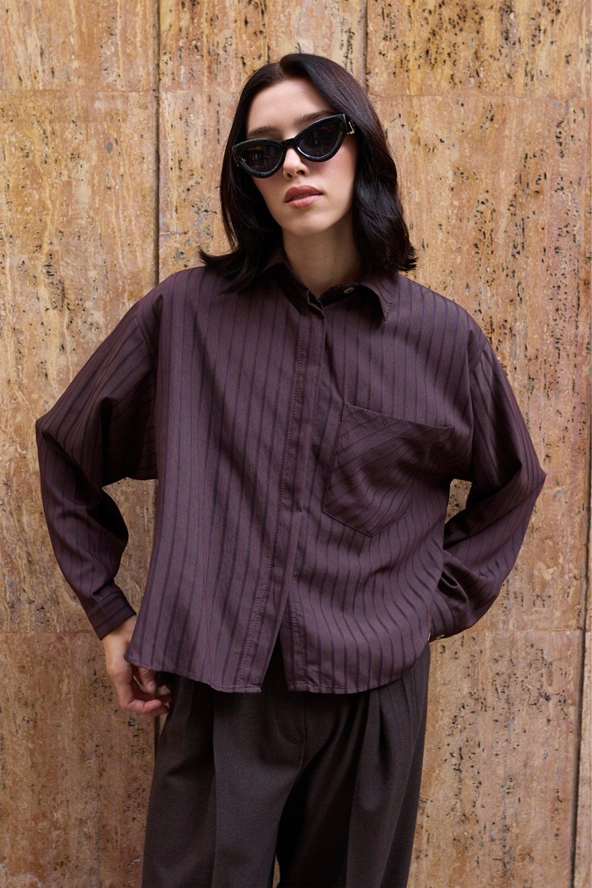 Trendyolmilla  Kahverengi Çizgili Oversize Dokuma Gömlek TWOAW26GO00138 - Görsel 5