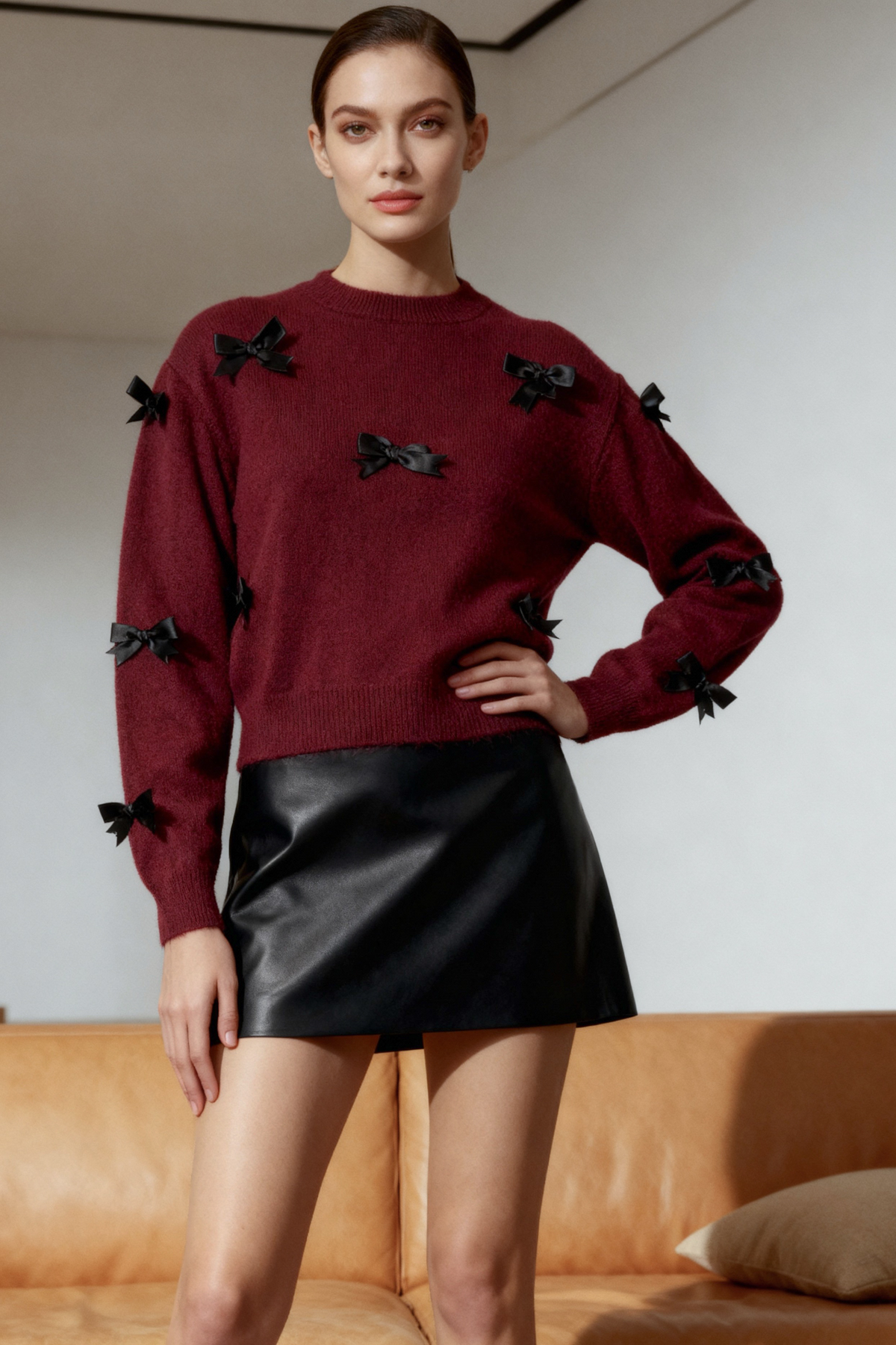 Trendyol Collection Weich strukturierter weinroter Strickpullover – Band-/Schleifendetail TWOAW25KZ00155