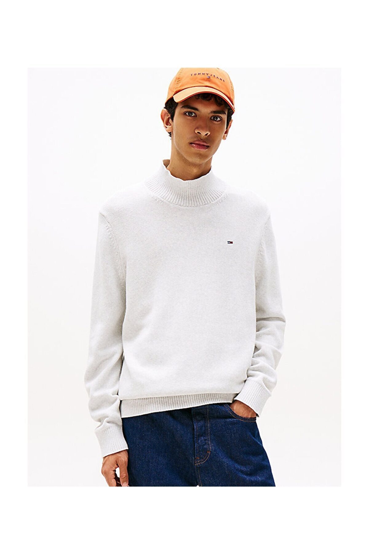 تامی هیلفیگر رول اسلیم ESS تی‌جی‌ام ان‌سی، پی۰۹