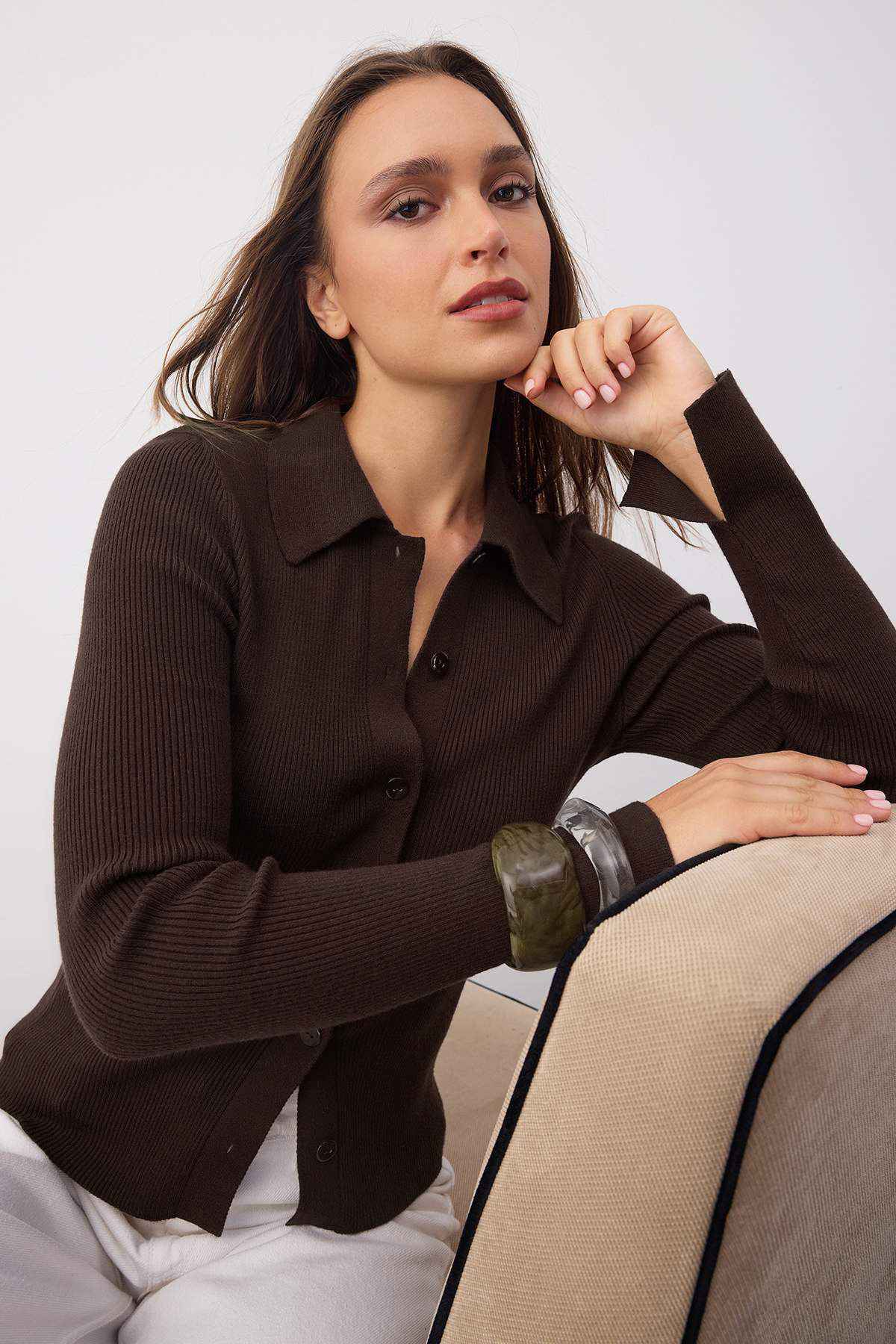 Trendyol Collection Wardrobe Essentials Brązowy sweter z golfem z wysokiej ja...