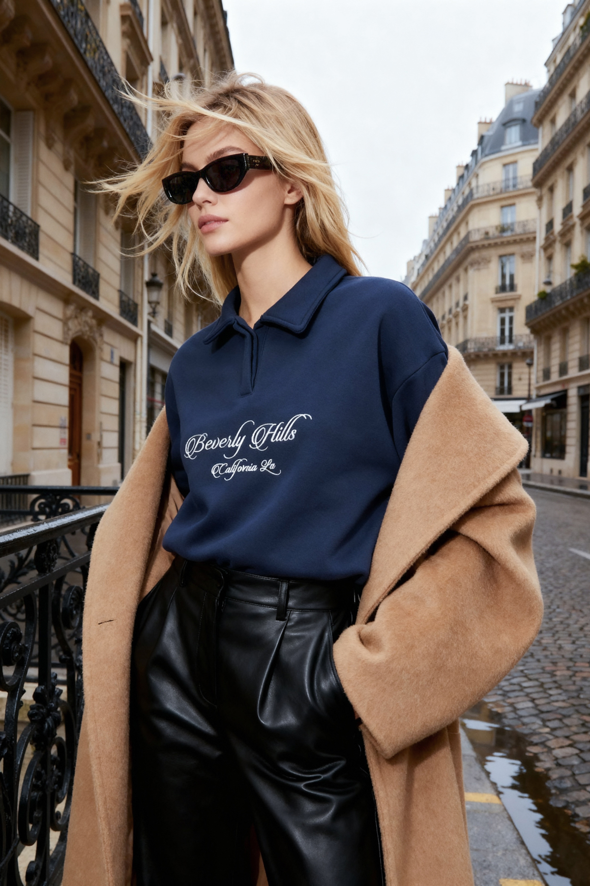 Trendyol Collection Granatowa bluza z kołnierzykiem koszuli haftowanym regularnym krojem gruby polar wewnątrz bluza z dzianiny TWOAW24SW00182