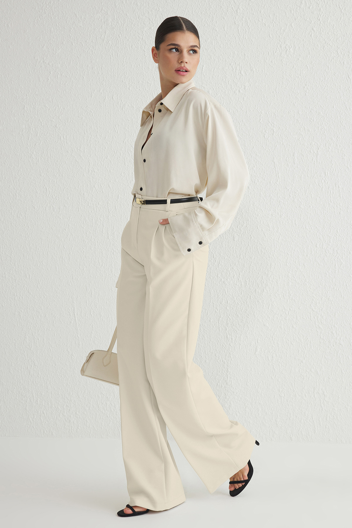 Trendyol Collection Ecru Pleated Wide Leg/Wide Leg Woven Trousers Twoaw25Pl00109 Palazzo