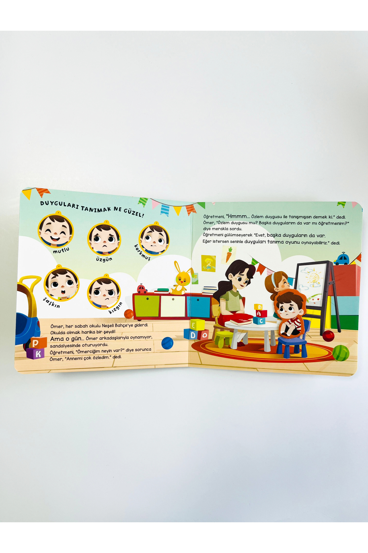 Sincap Kitap Merhaba Duygularım - Cırt Cırtlı Hikaye Kitabı - Asiye Aslı Aslaner 9786050639902 fotoğrafı 2 (önizleme)