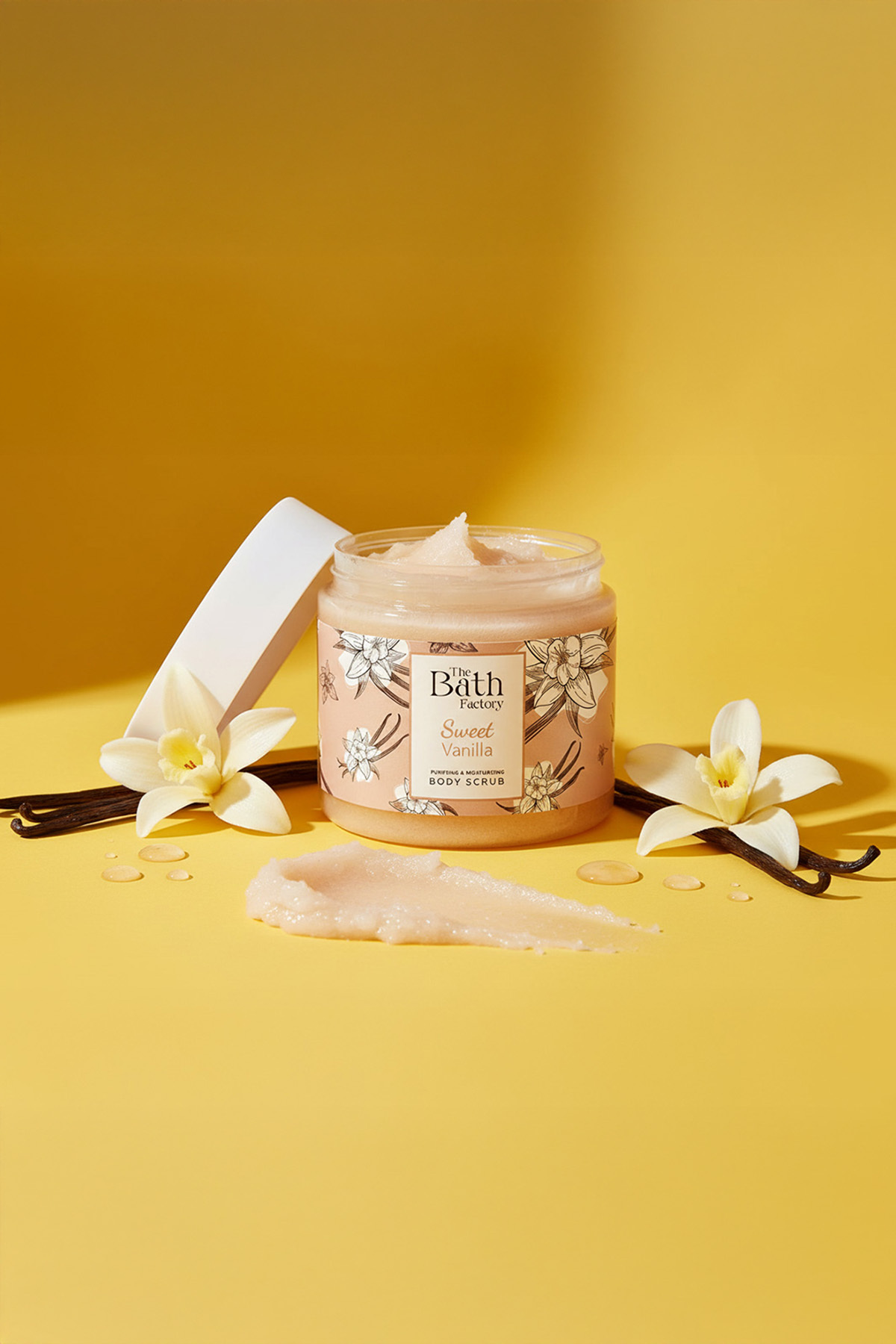 Nemlendirici ve Arındırıcı Sweet Vanilla Vücut Peelingi 300 gr — BF031 — تصویر 4 از 6