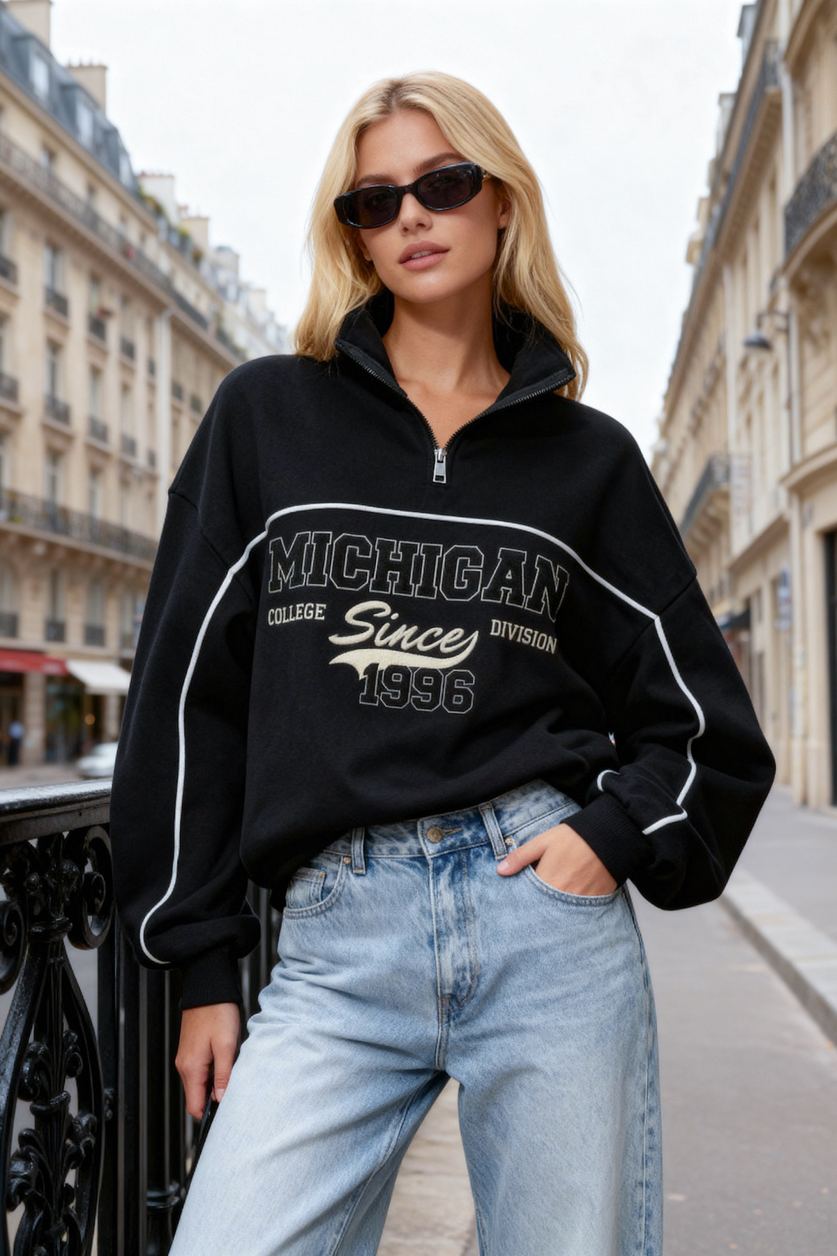 Trendyol Collection Czarna bluza z dzianiny zapinana na zamek, oversize/szero...