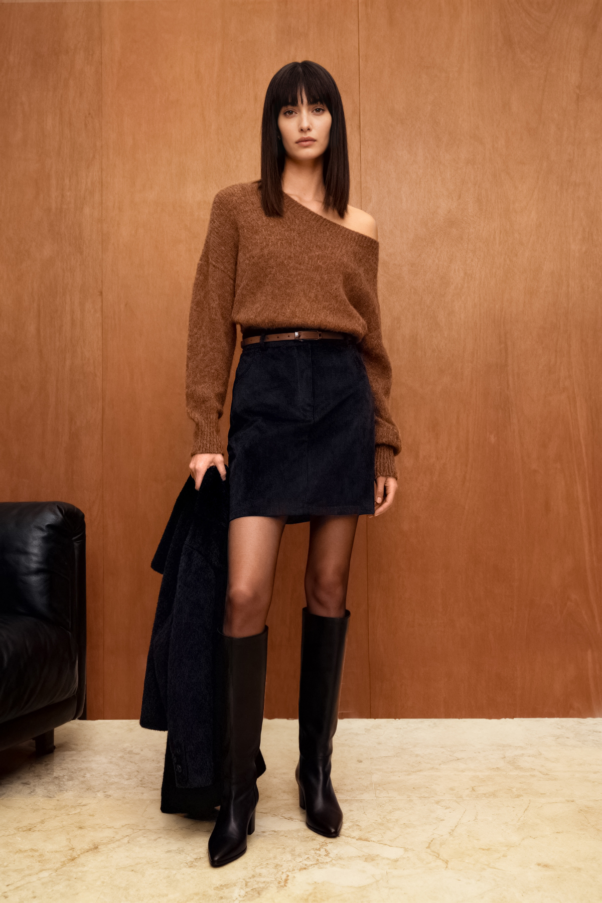 Trendyolmilla  Lacivert Kemerli A-Line/Çan Dokuma Fitilli Kadife Mini Etek TWOAW26ET00109