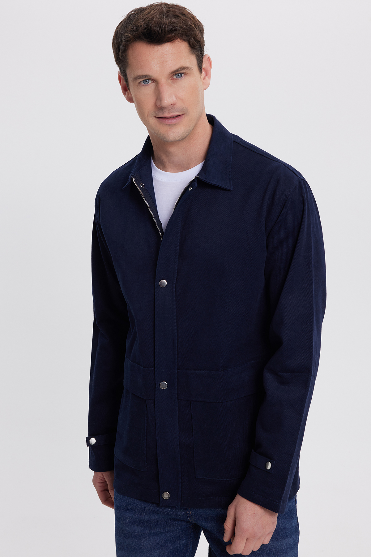 Tudors  Erkek Relax Fit Rahat Kesim %100 Pamuk Çift Cepli Fermuarlı Lacivert Mont Gömlek - Görsel 3