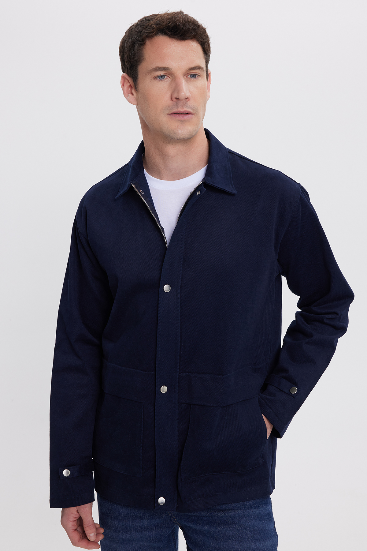 Tudors  Erkek Relax Fit Rahat Kesim %100 Pamuk Çift Cepli Fermuarlı Lacivert Mont Gömlek - Görsel 6