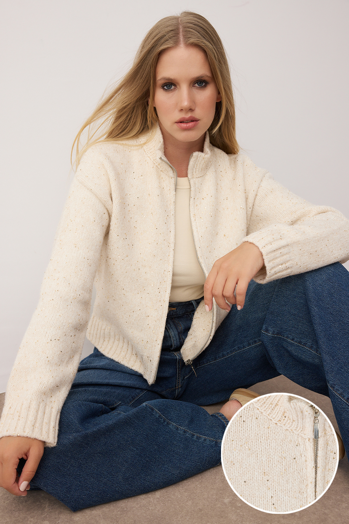 Trendyolmilla  Taş Fermuarlı Dik Yaka Yumuşak Dokulu Vizon Payetli Triko Hırka TWOAW26HI00053