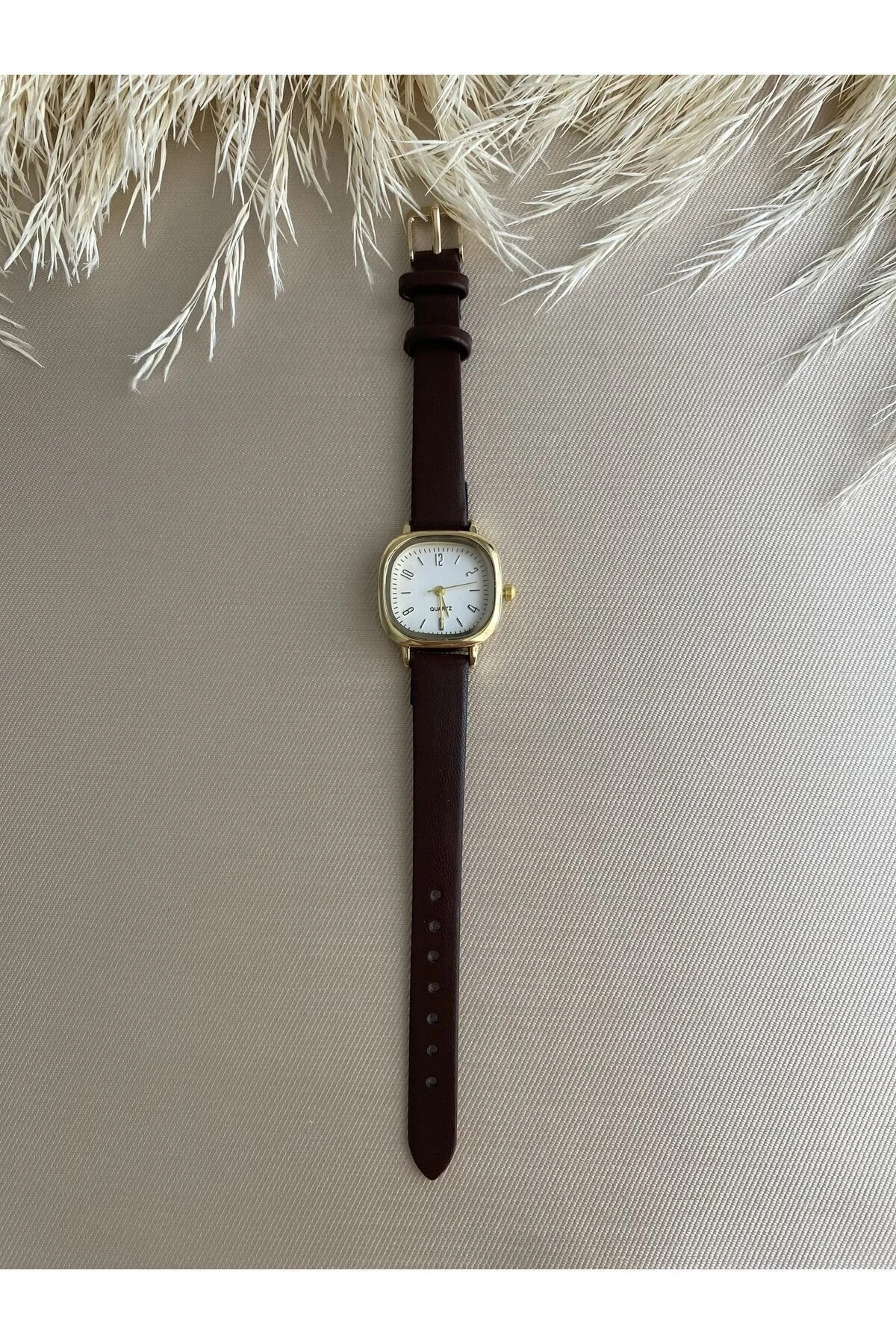 Retro Minimal Vintage Dark Brown Band Women Wrist Watch