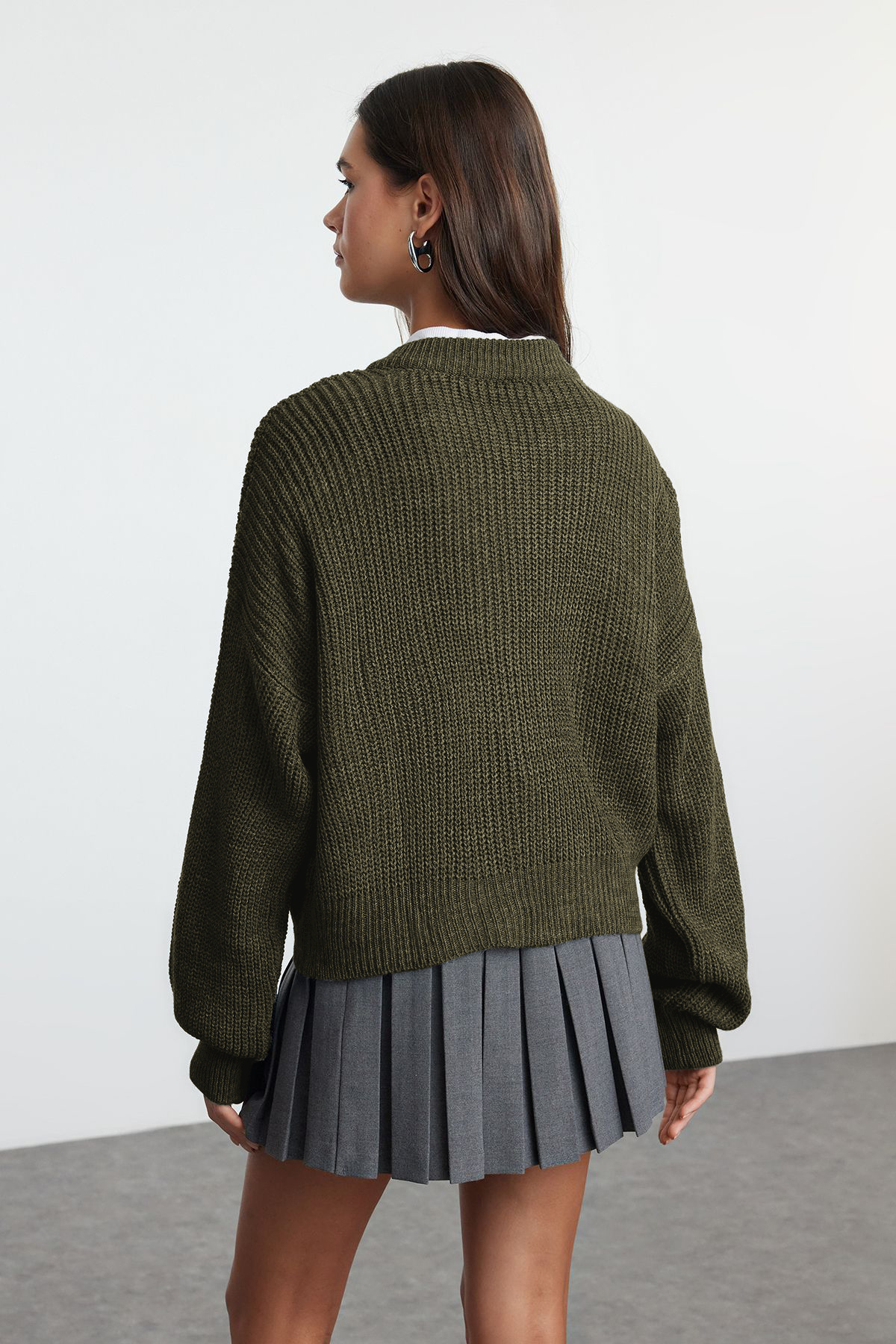 Trendyolmilla  Haki Geniş Kalıp Bomber Yaka Fermuarlı Triko Hırka TWOAW24HI00153 - Görsel 4