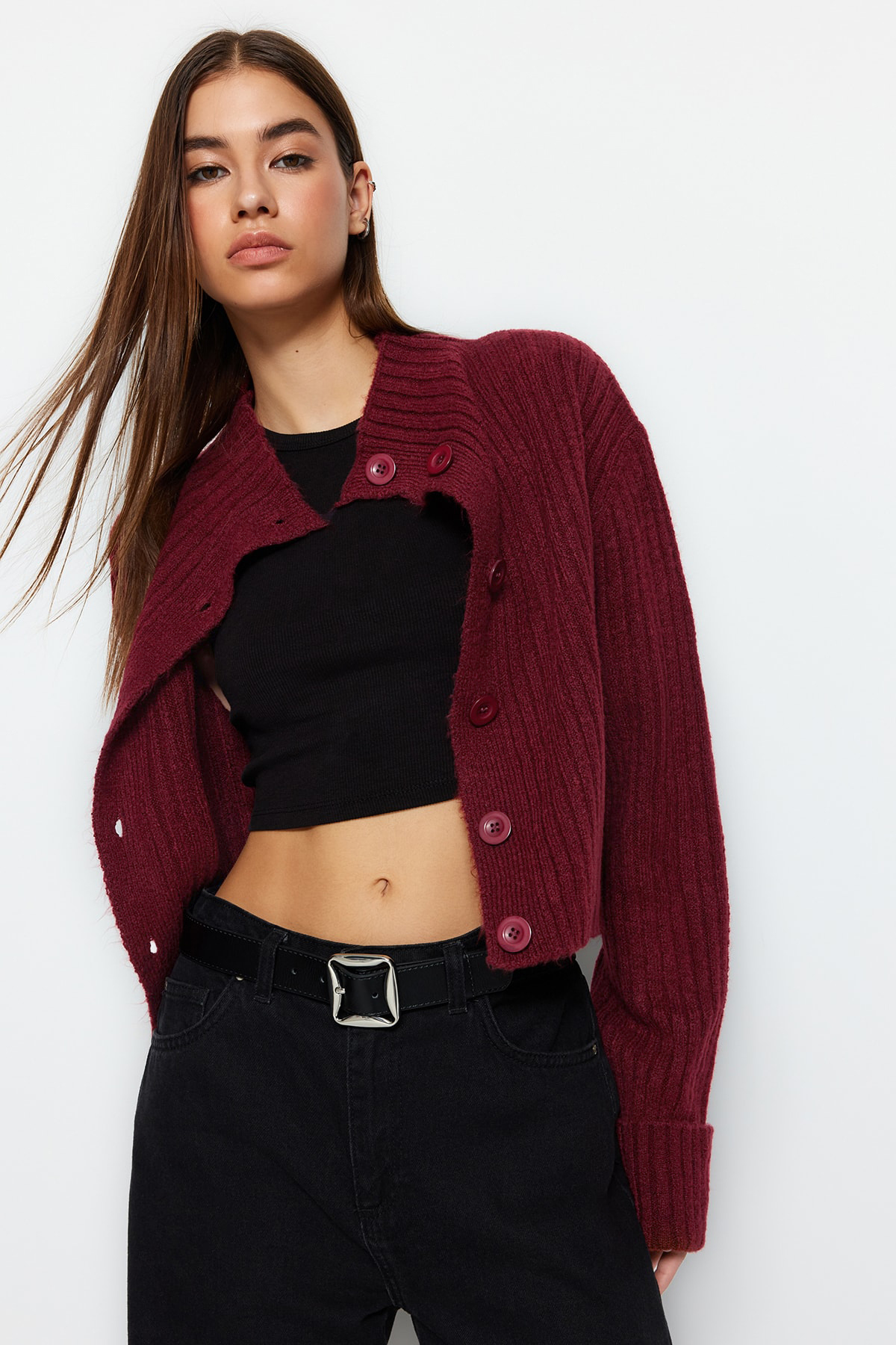 Trendyolmilla  Bordo Crop Yumuşak Dokulu Dik Yaka Triko Hırka TWOAW22HI0174 - Görsel 3
