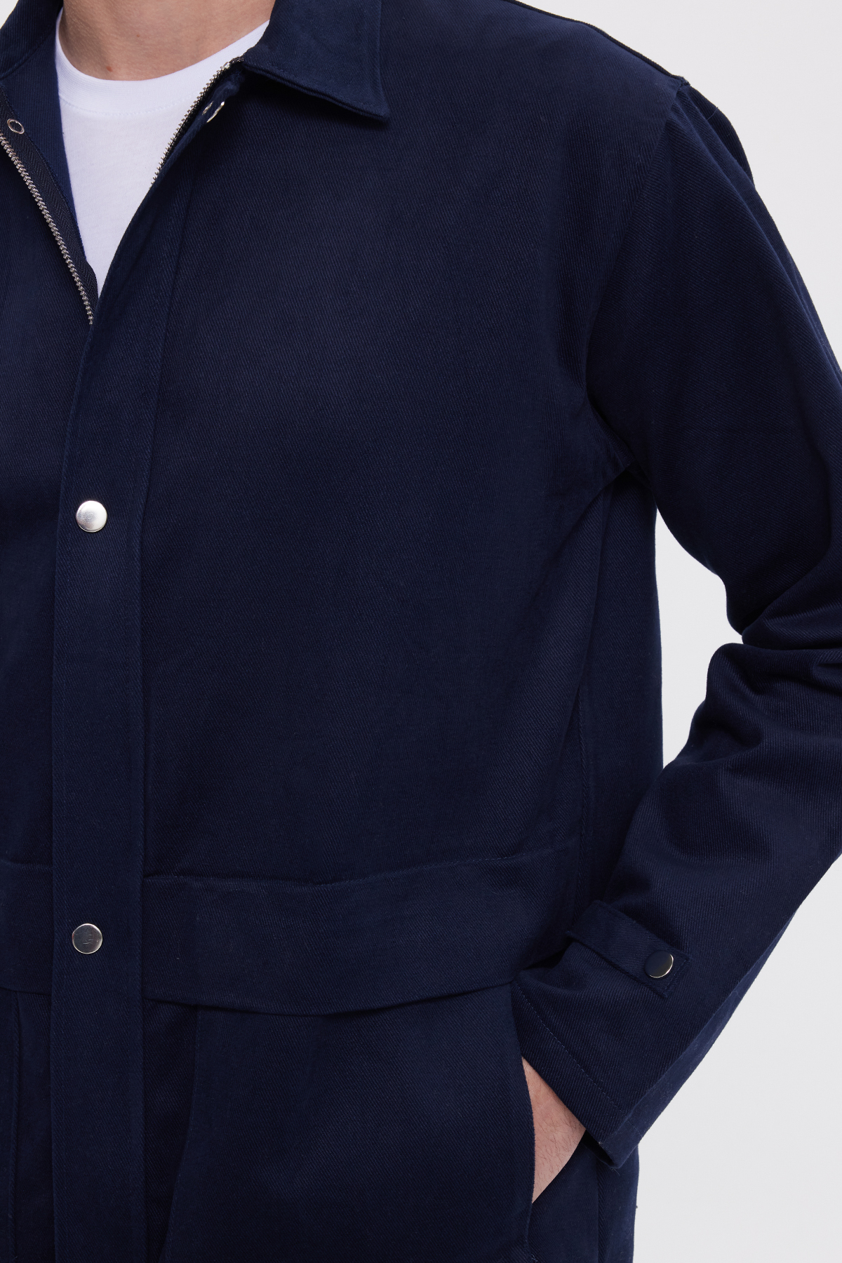 Tudors  Erkek Relax Fit Rahat Kesim %100 Pamuk Çift Cepli Fermuarlı Lacivert Mont Gömlek - Görsel 4