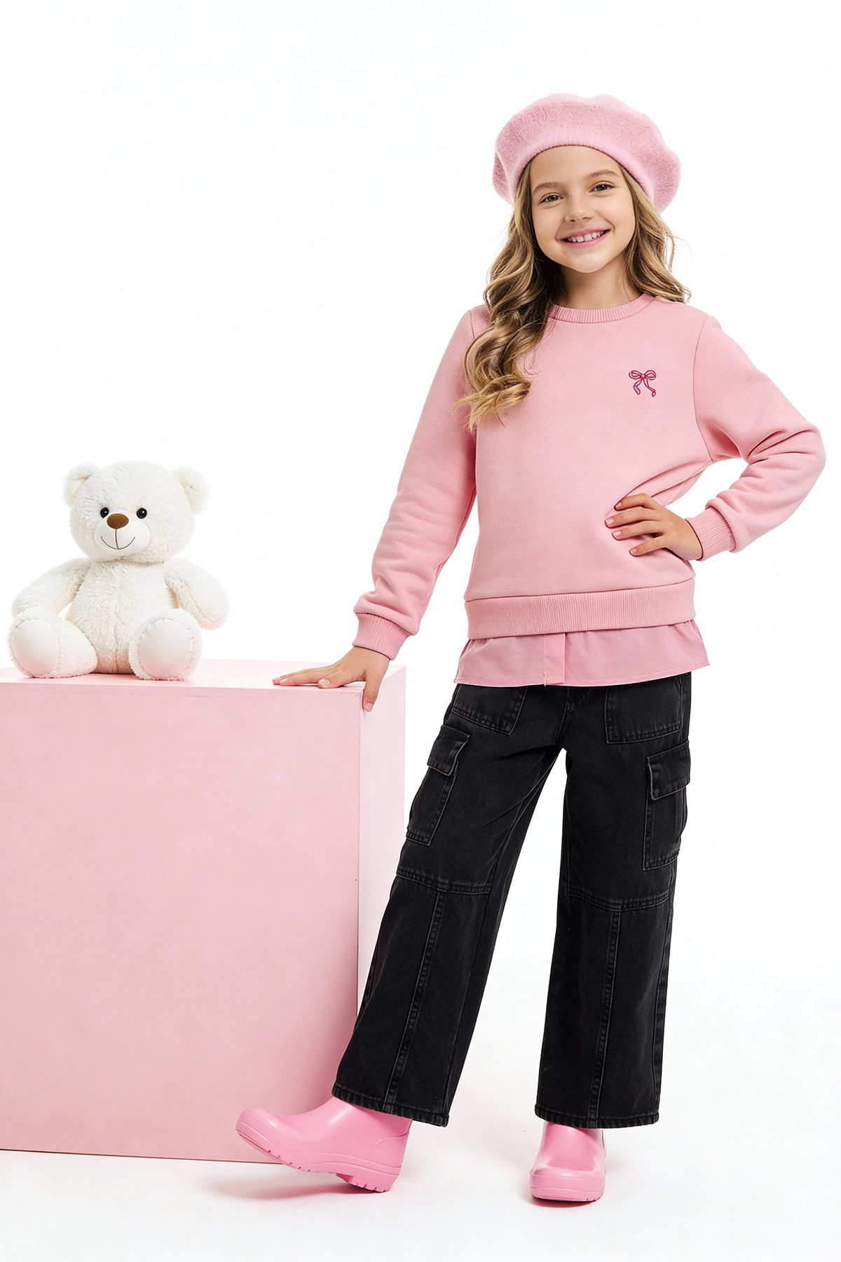 Trendyolmilla  Pembe Pamuklu Kalp Basklı Kalın/İçi Polarlı Regular Örme Kız Çocuk Sweatshirt TKDAW26SW00023