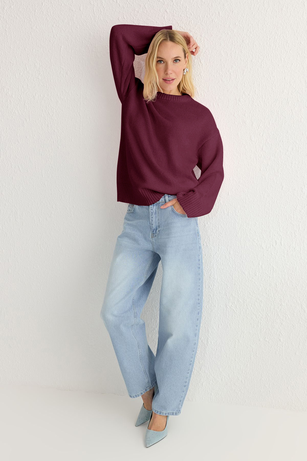 Trendyolmilla  Bordo Geniş Kalıp Yumuşak Dokulu Triko Kazak TWOAW25KZ00168 - Görsel 3