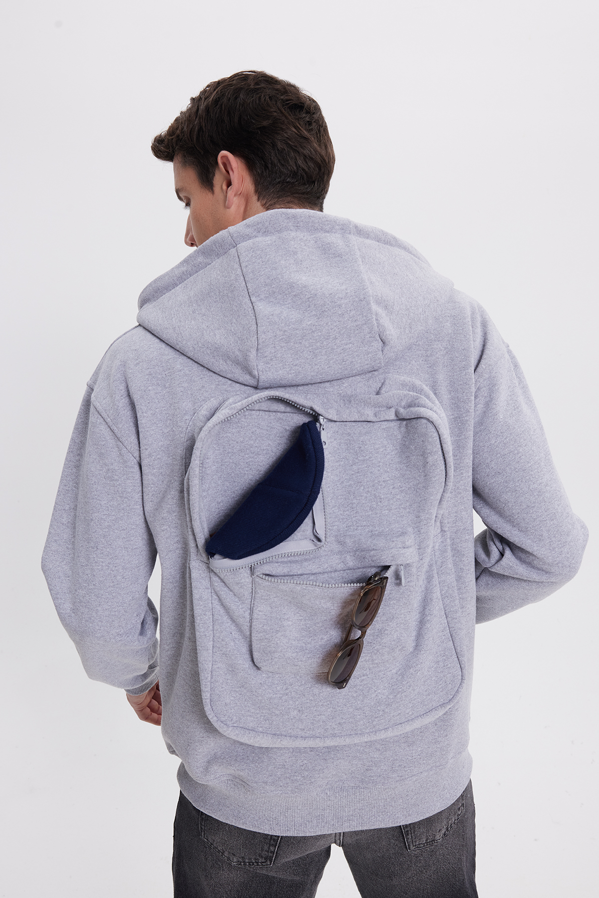 Tudors  Erkek Relax Fit Rahat Kesim Pamuklu Tam Fermuarlı Kanguru Cepli Sırt Çantalı Gri Sweatshirt - Görsel 5