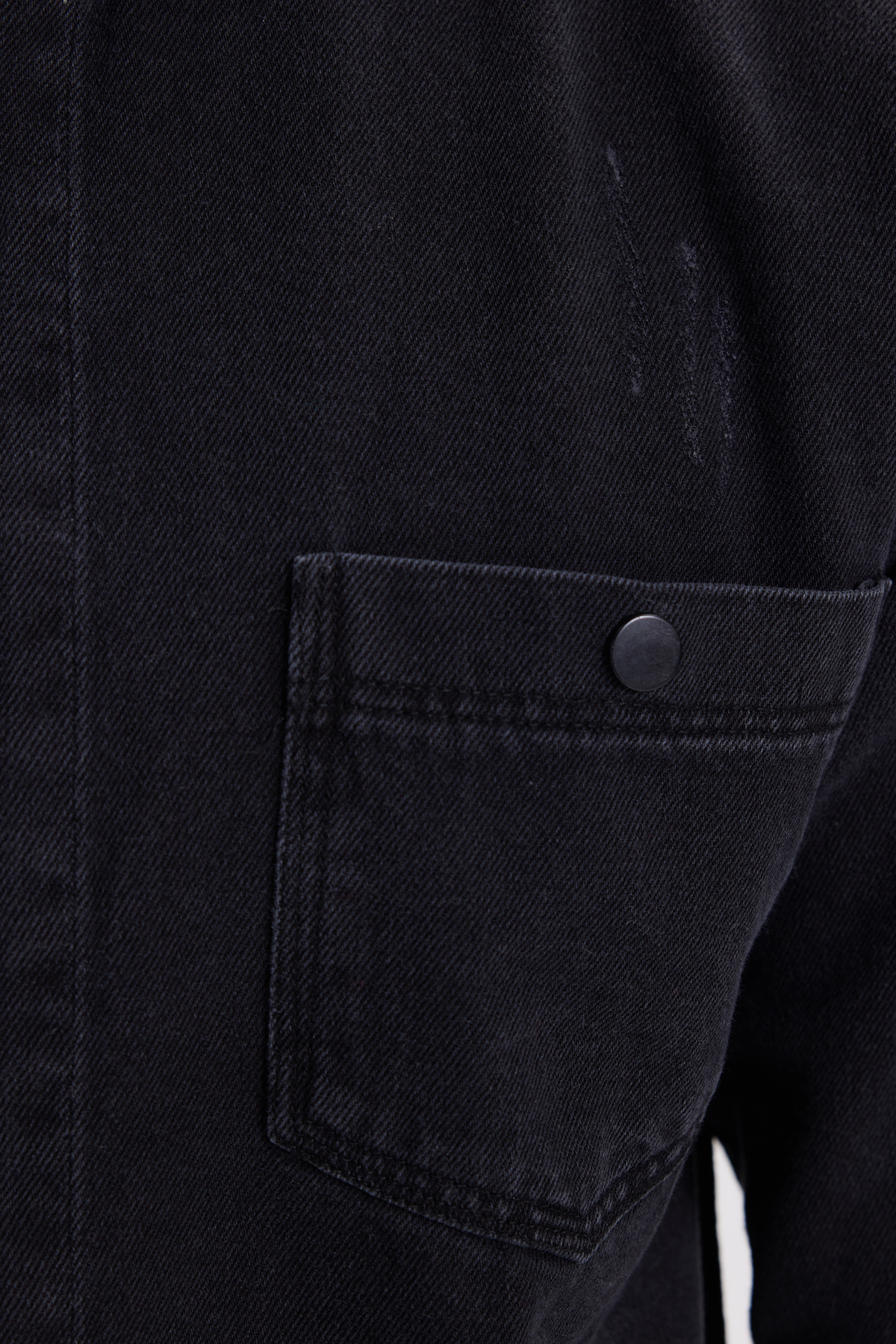 Tudors  Relax Fıt Uzun Kollu Çift Cep Eskitmeli Siyah Denim Erkek Siyah Gömlek - Görsel 8