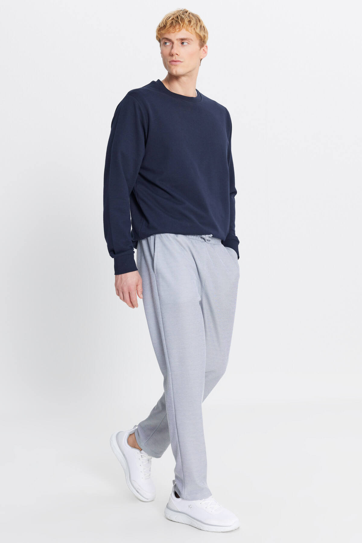 AC&Co / Altınyıldız Classics  Erkek Lacivert Melanj Pamuklu Standart Fit Normal Kesim Beli Bağlamalı Yan Cepli Eşofman Altı - Görsel 3